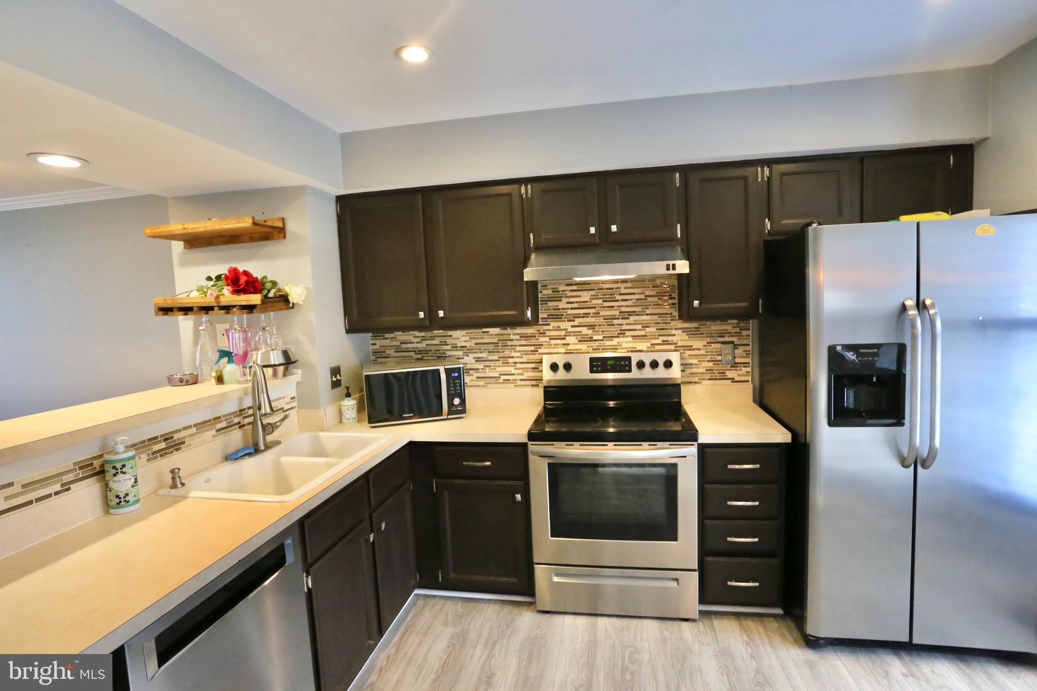 GREEN TRAILS - Residential Lease