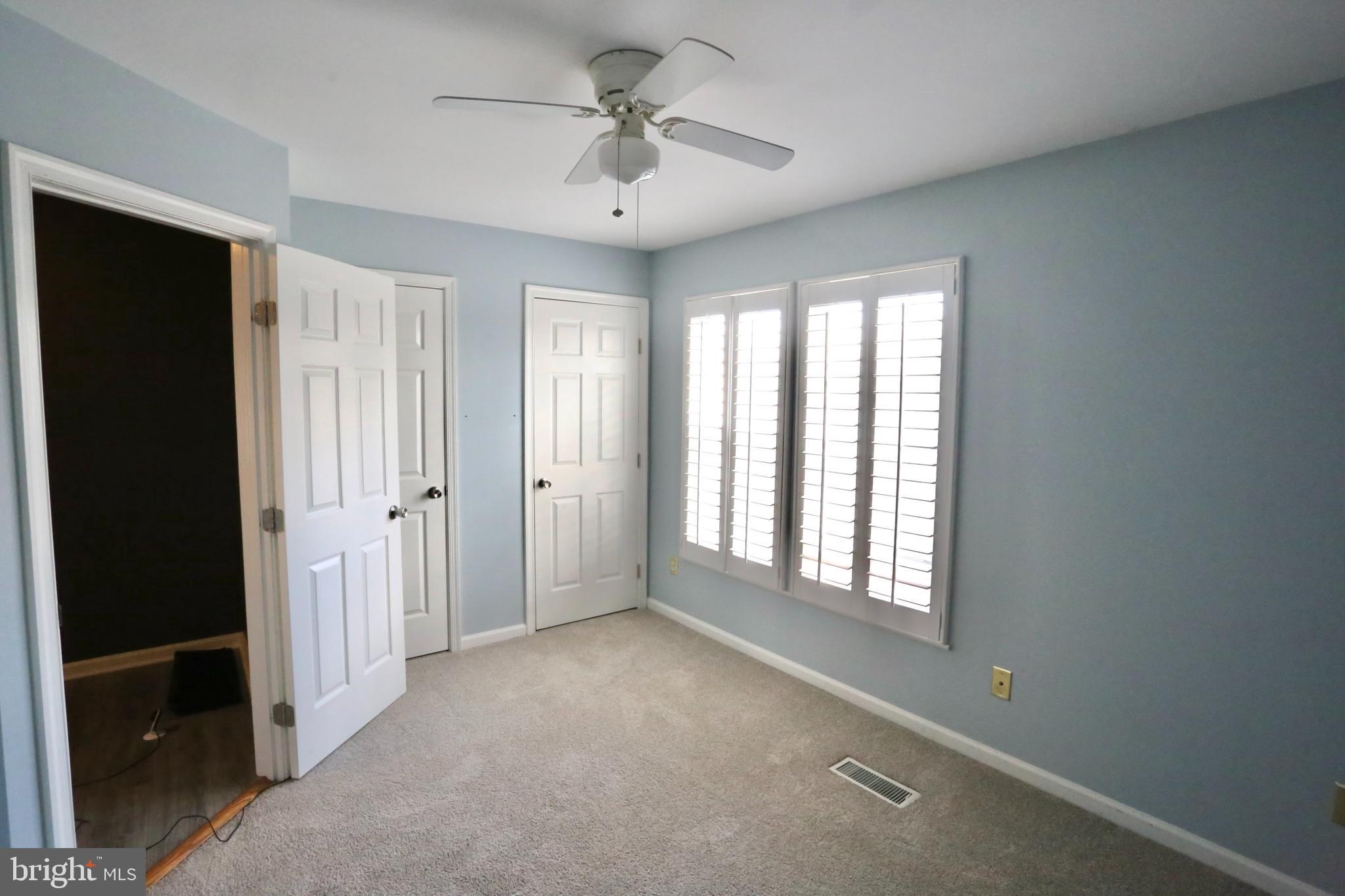 GREEN TRAILS - Residential Lease