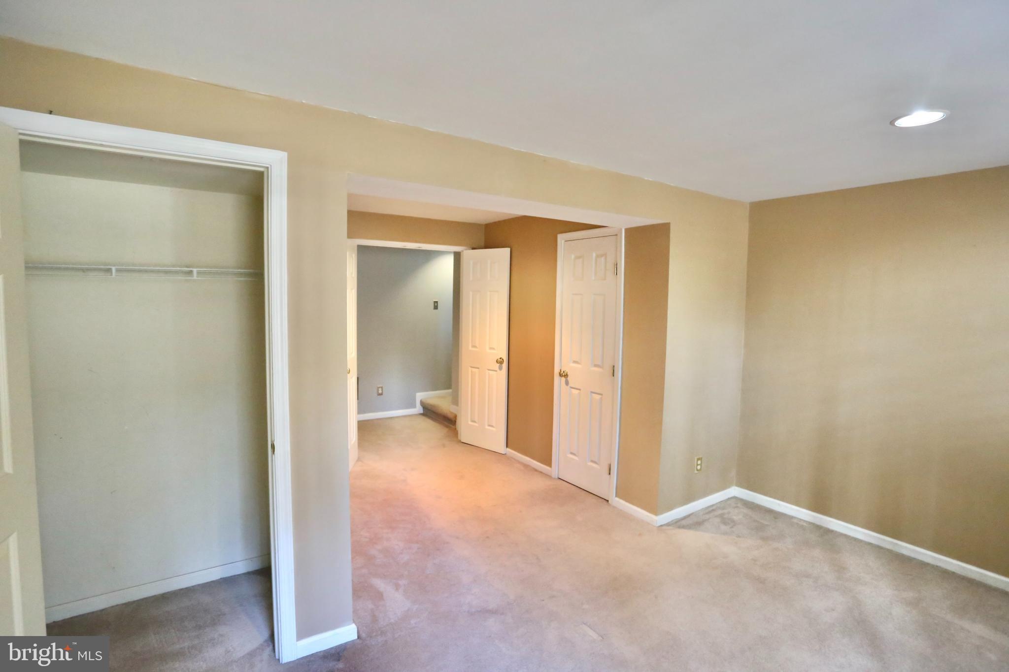 GREEN TRAILS - Residential Lease