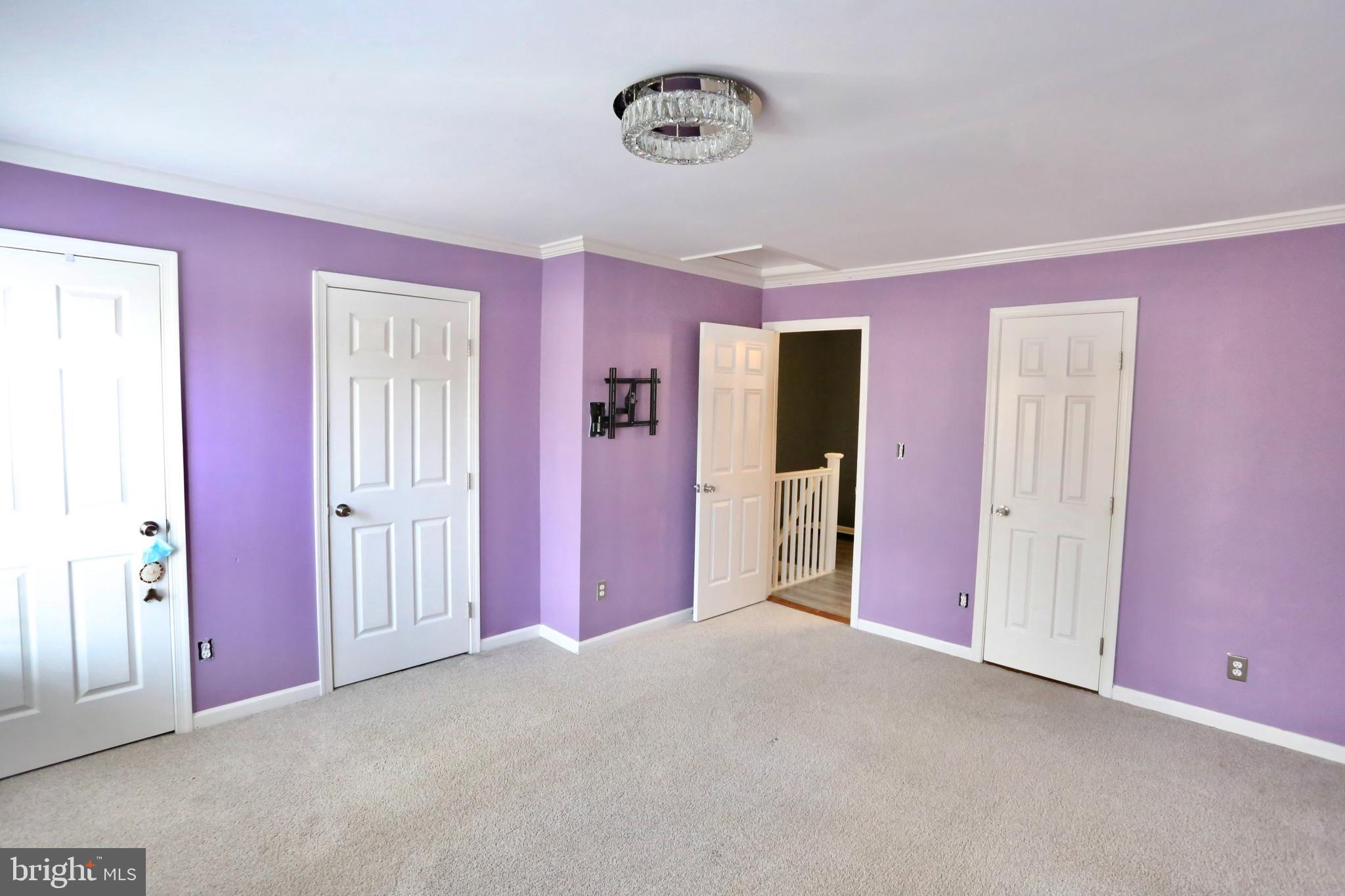 GREEN TRAILS - Residential Lease