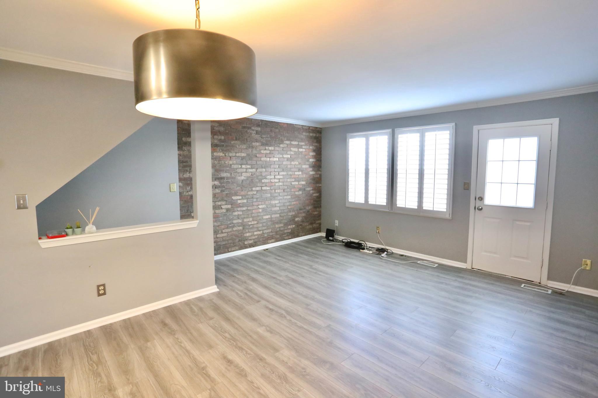 GREEN TRAILS - Residential Lease