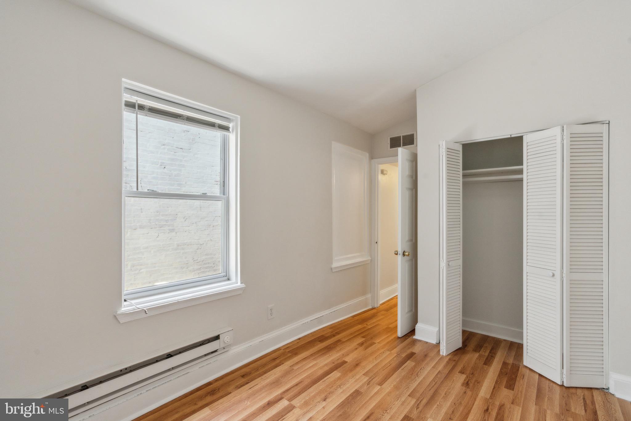 HOLLINS MARKET - Residential Lease