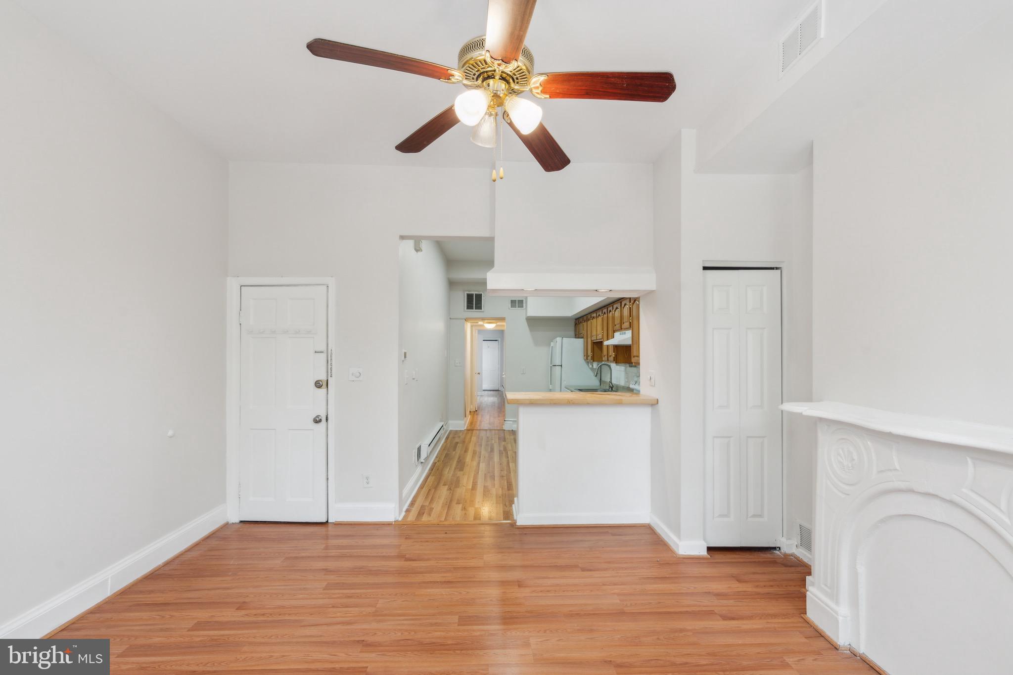 HOLLINS MARKET - Residential Lease