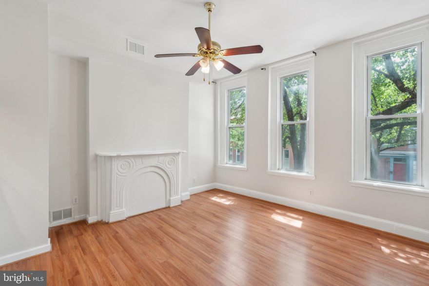 Amazing location next to UMMC, I-395 & Downtown.  This 1 bedroom / 1 Bath apartment is freshly painted and move-in ready!  Featuring central A/C, an open kitchen with a breakfast bar, many windows and plenty of storage space. This is a place that you will be happy to call home!