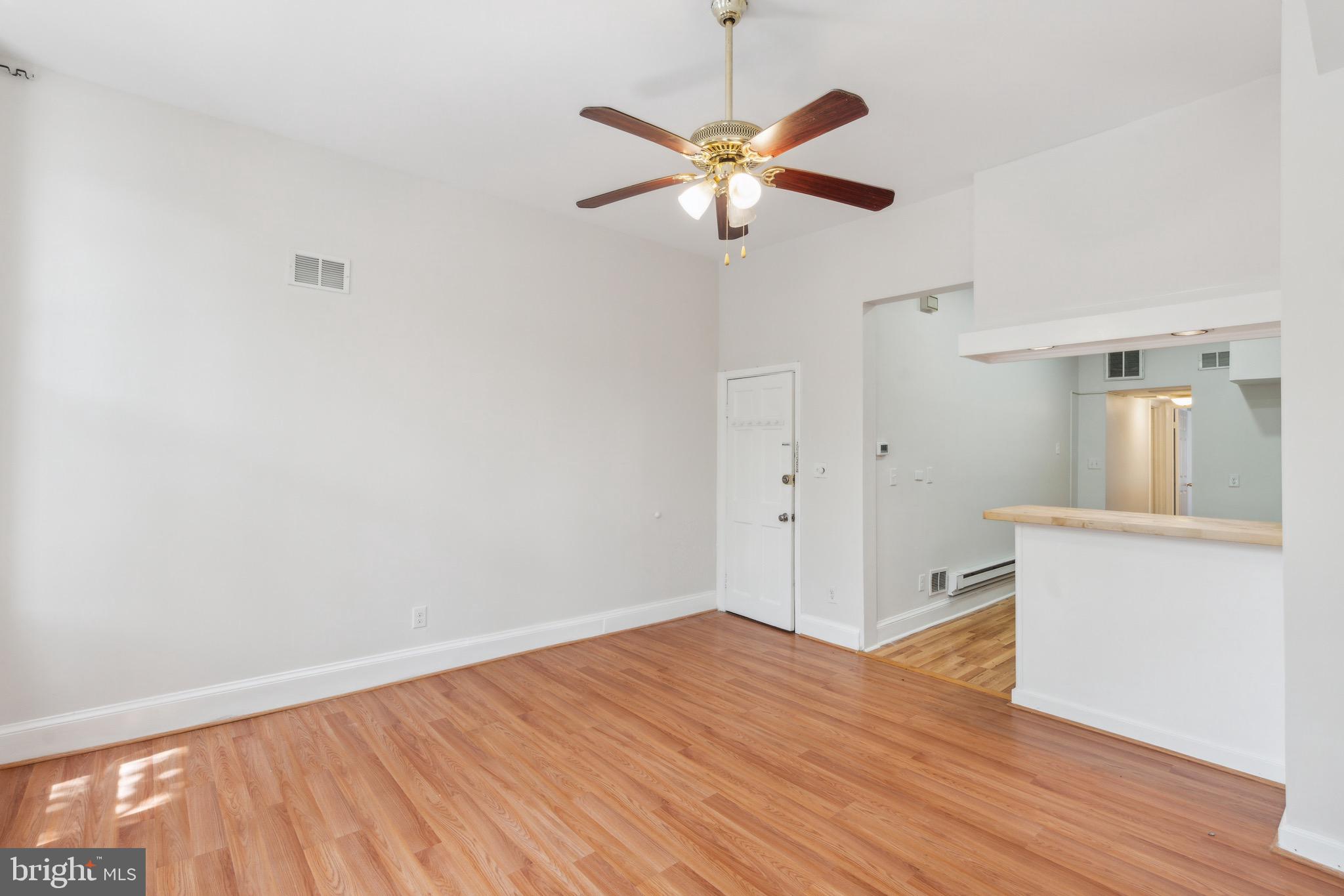 HOLLINS MARKET - Residential Lease