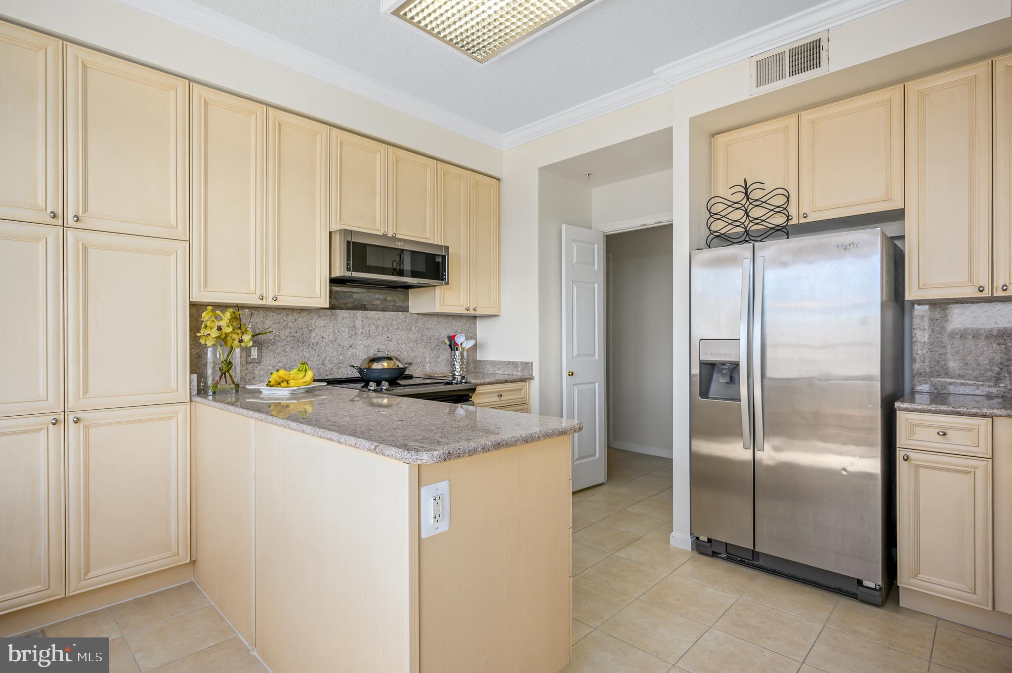 LANSDOWNE WOODS - Residential Lease