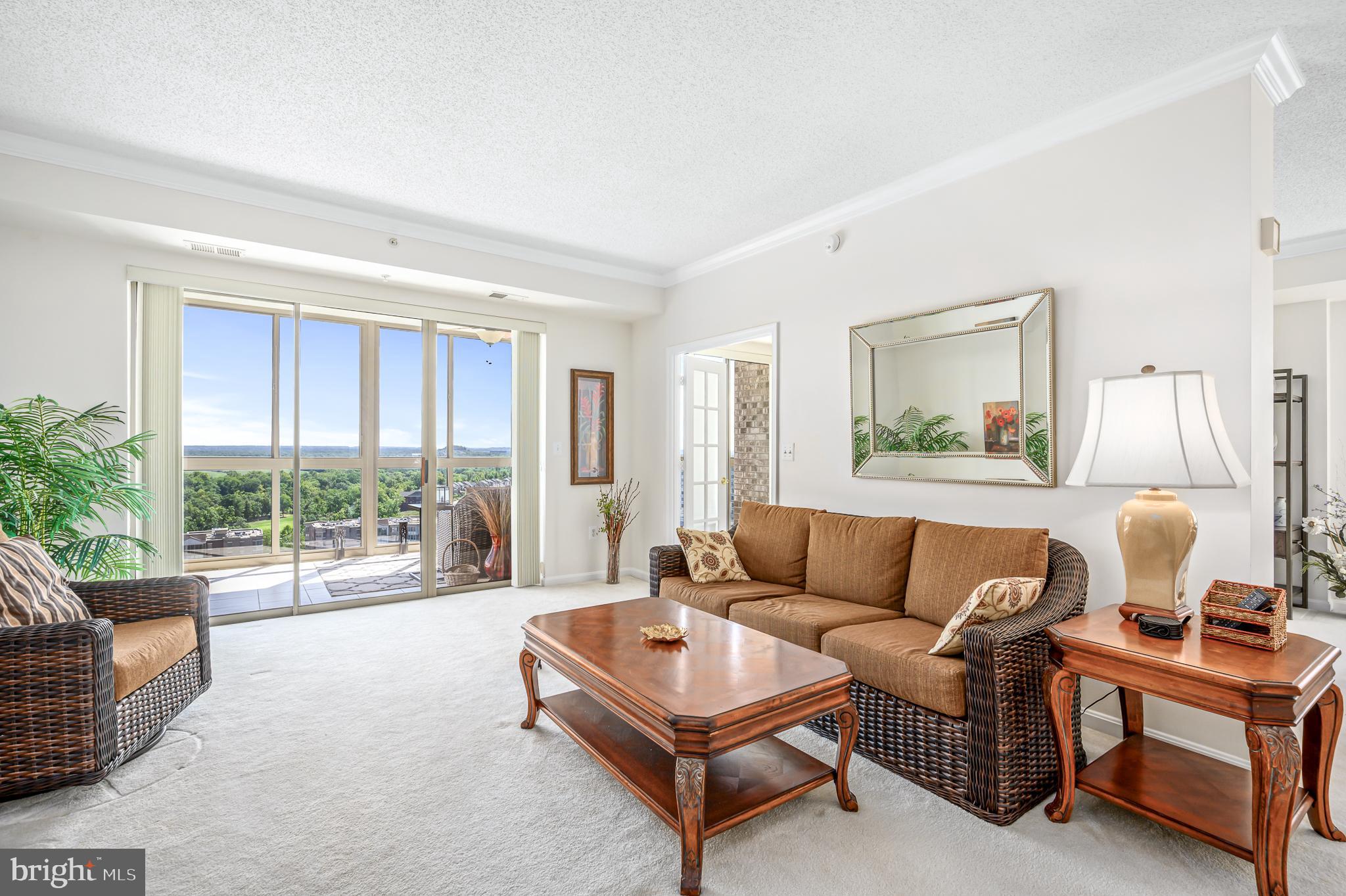 LANSDOWNE WOODS - Residential Lease