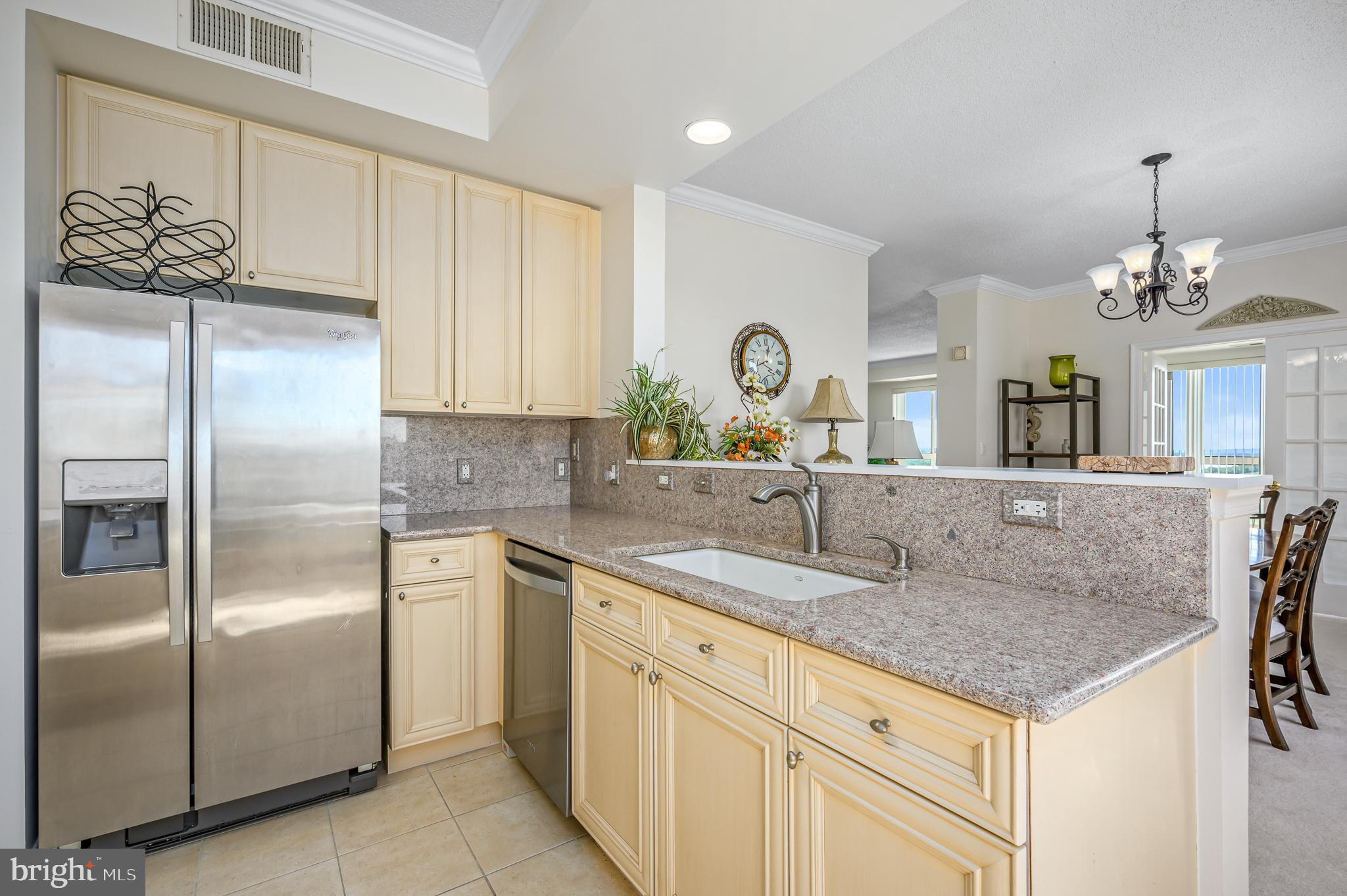 LANSDOWNE WOODS - Residential Lease