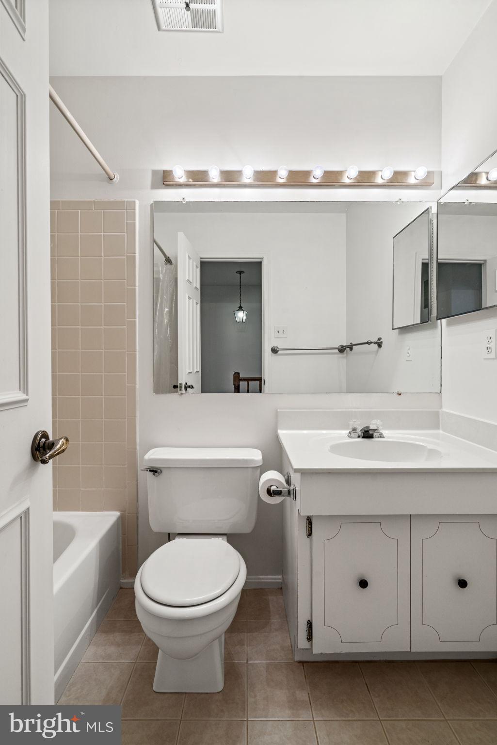 LITTLE RIVER MEWS - Residential