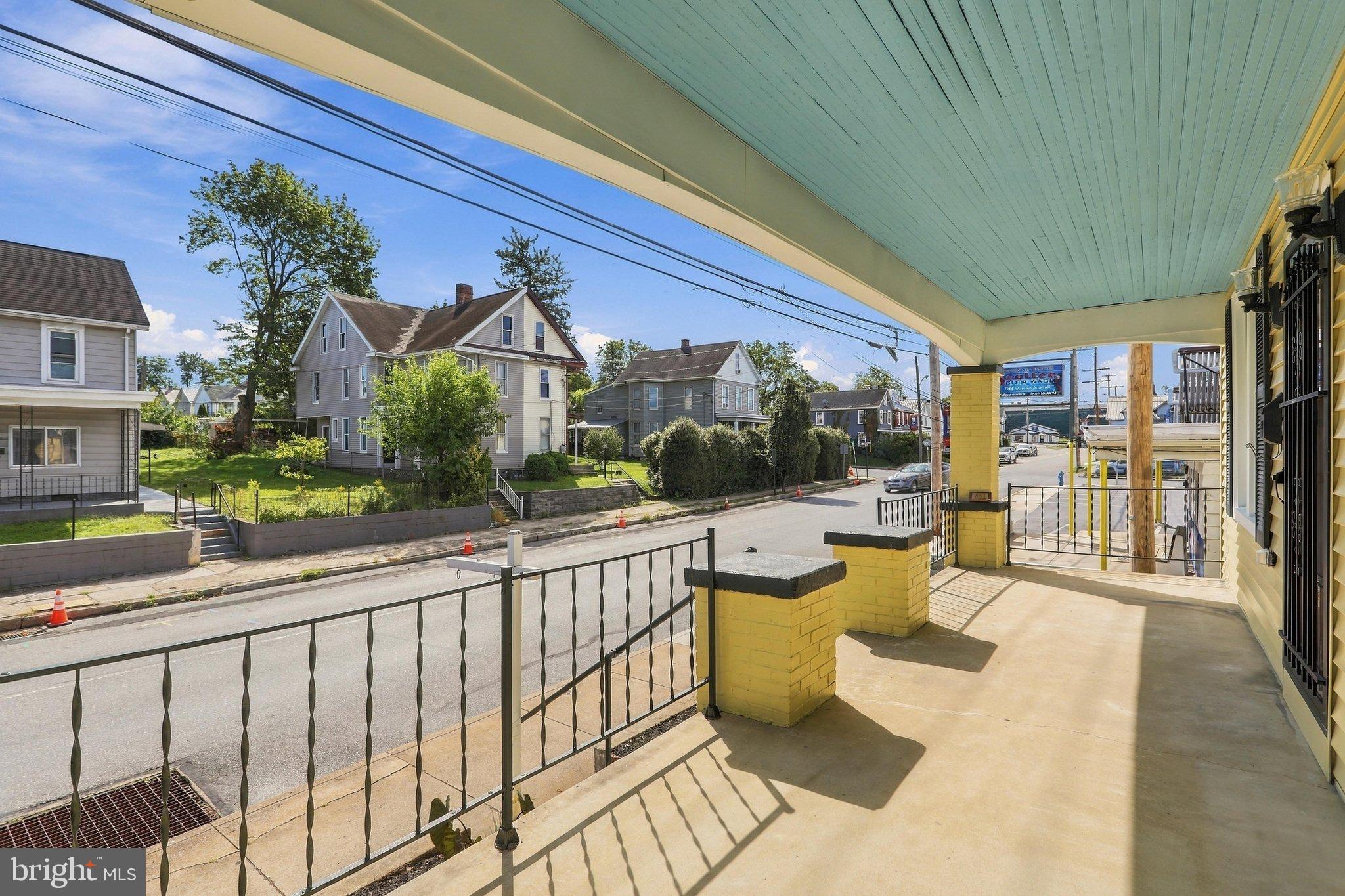 625 S SECOND STREET