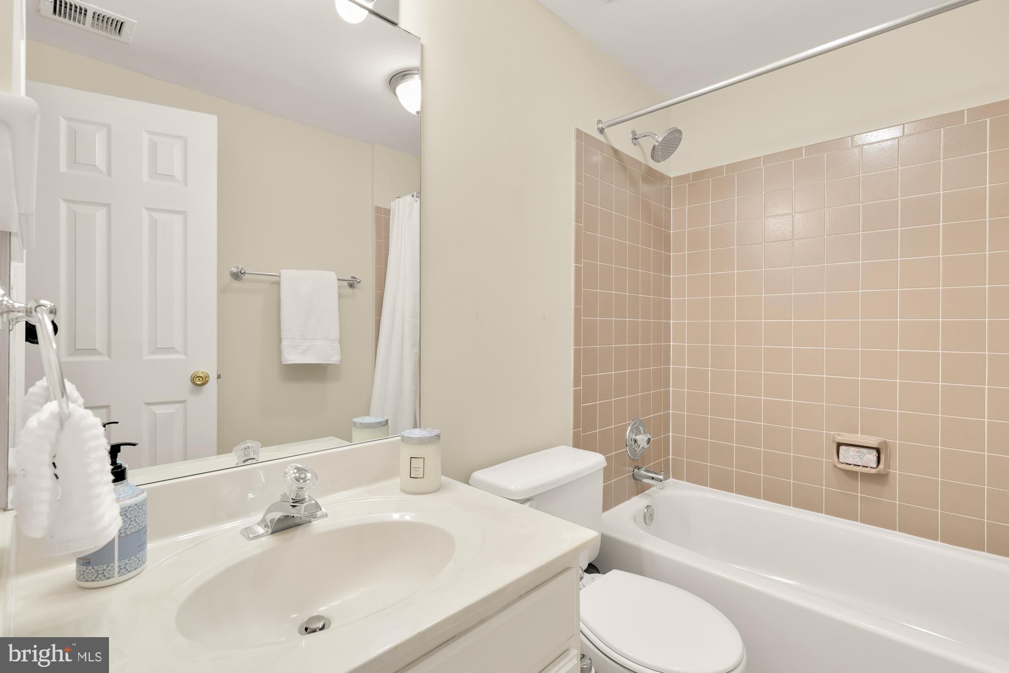 CRESTBERRY - Residential