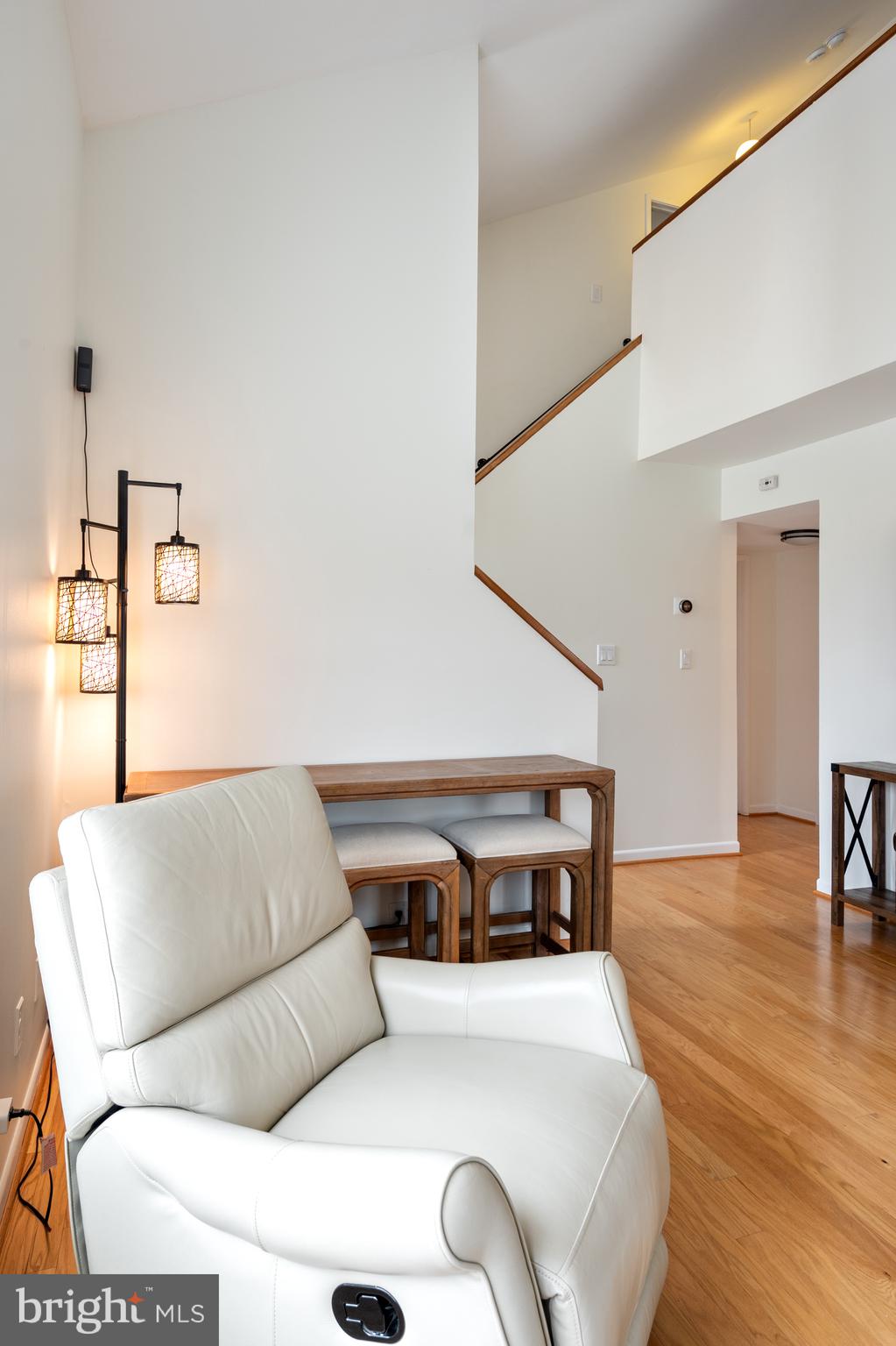 STONEYBROOKE - Residential