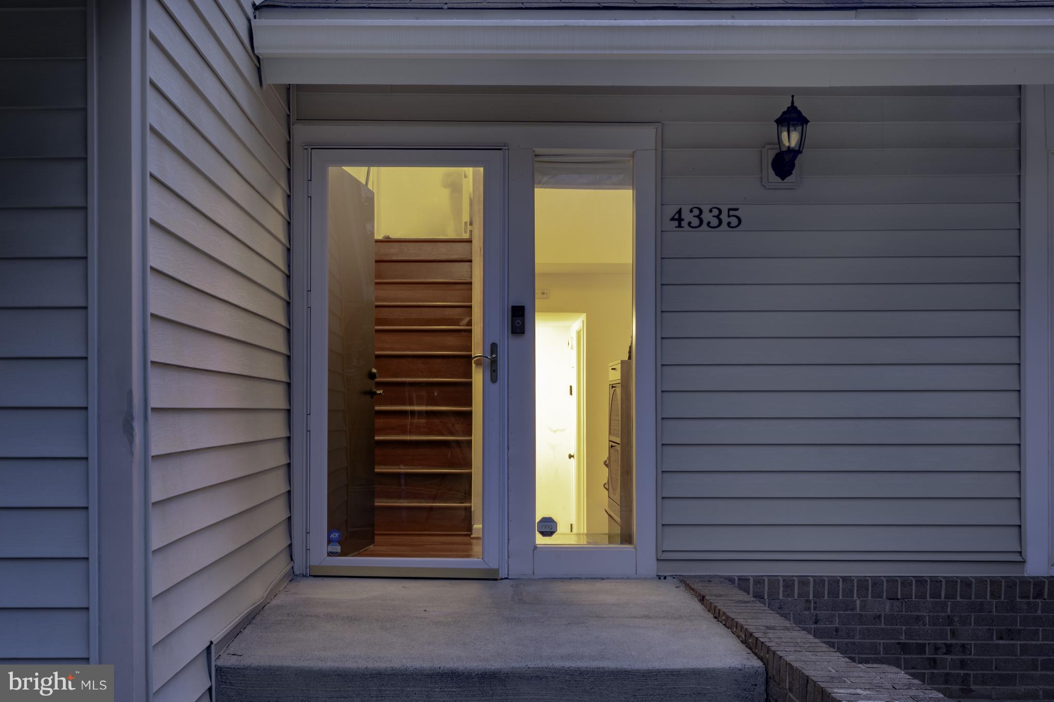 STONEYBROOKE - Residential