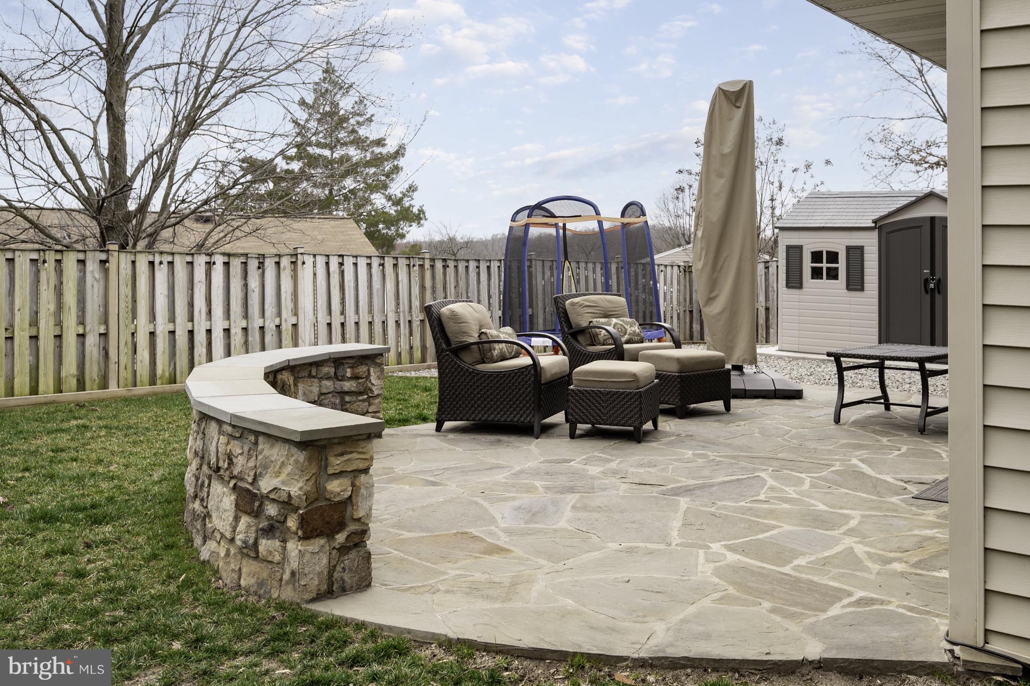 STONEYBROOKE - Residential