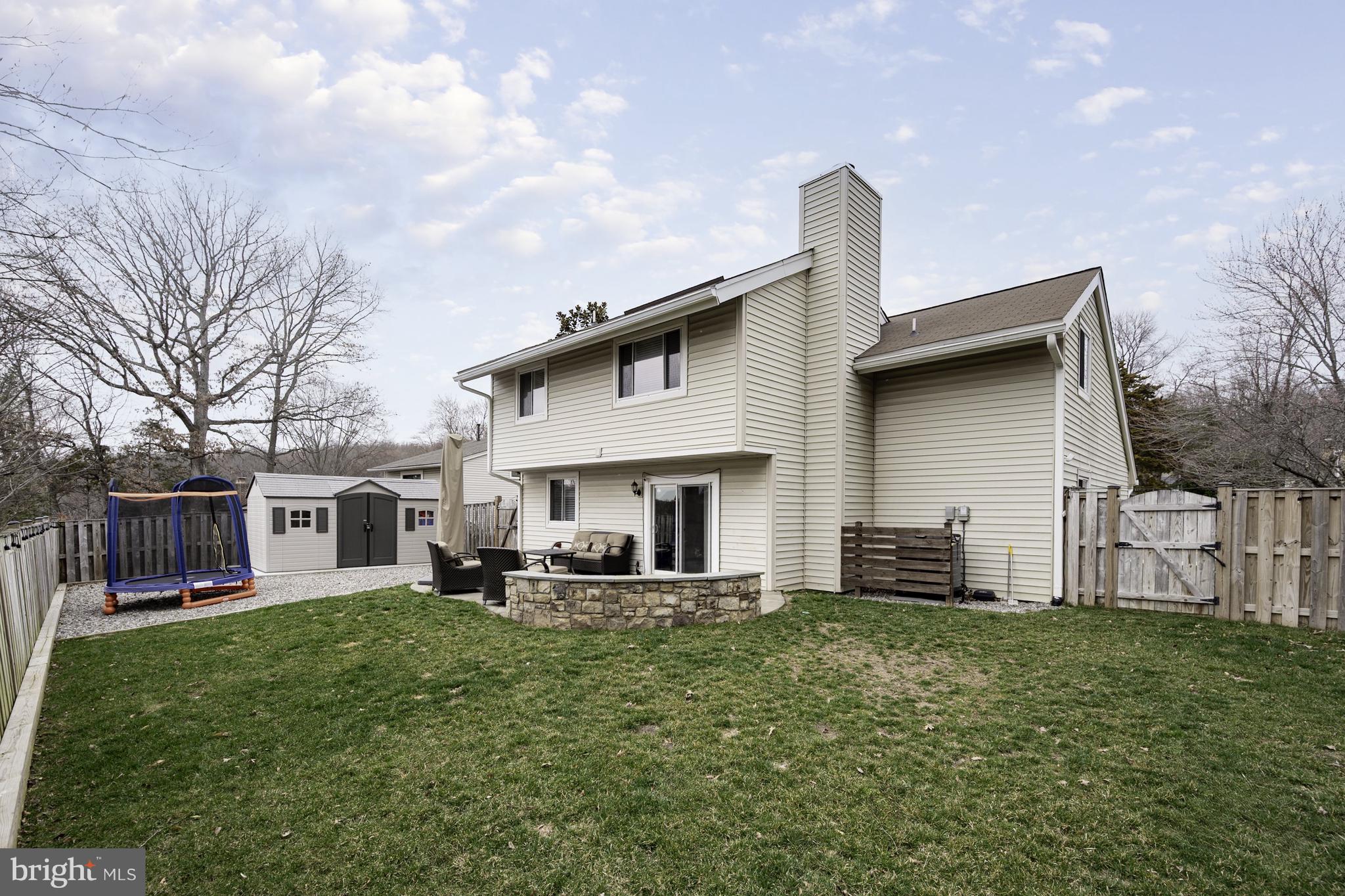 STONEYBROOKE - Residential