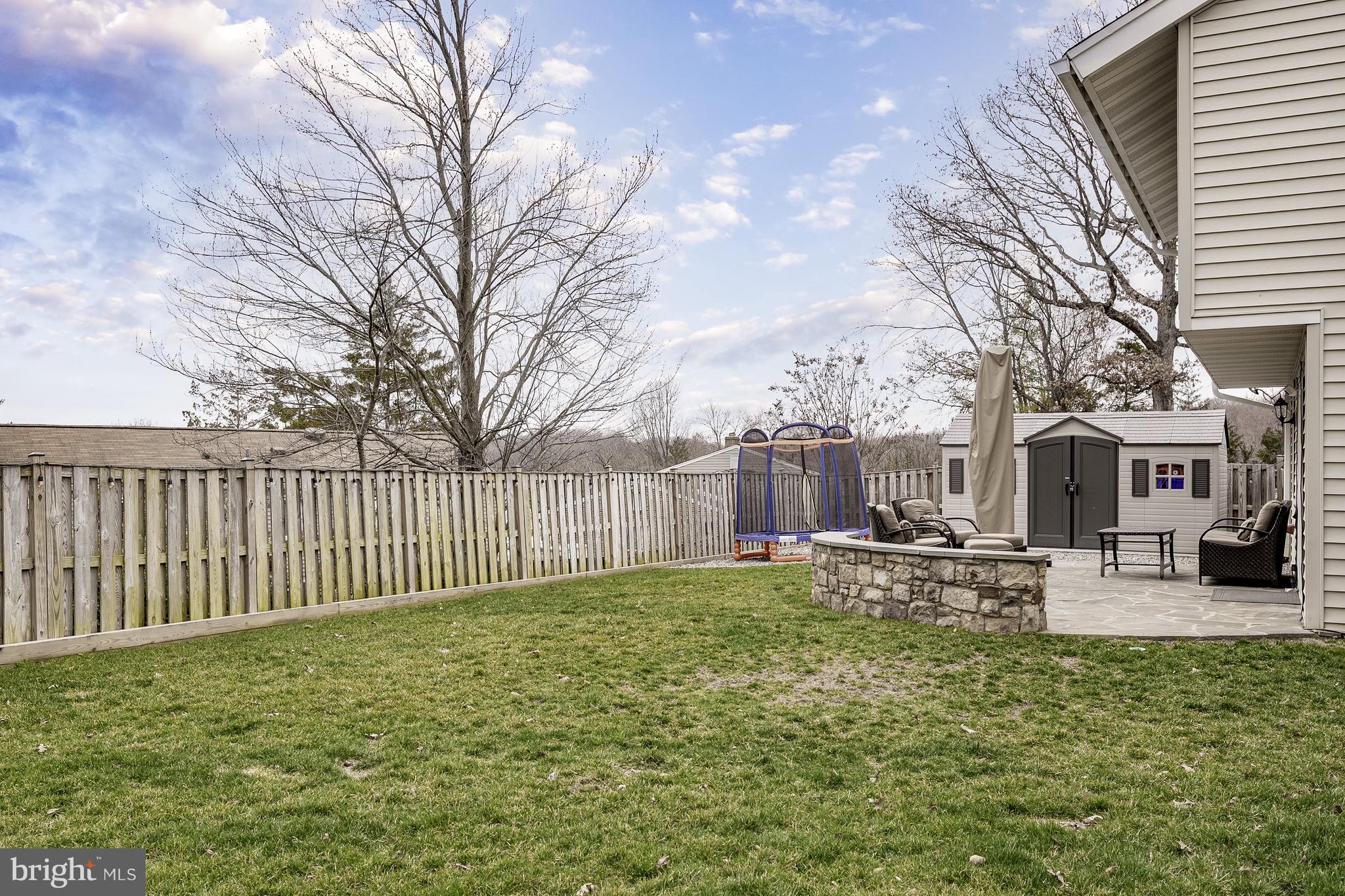 STONEYBROOKE - Residential