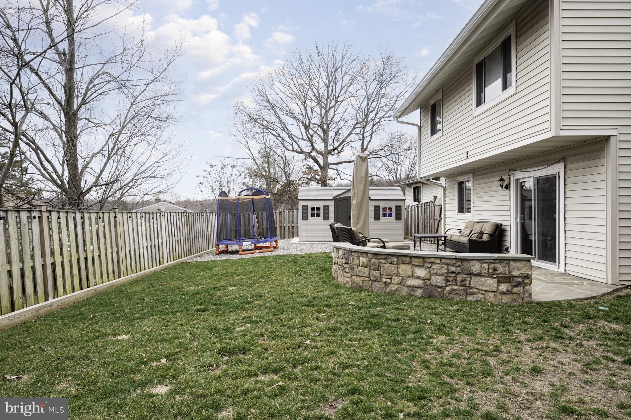 STONEYBROOKE - Residential