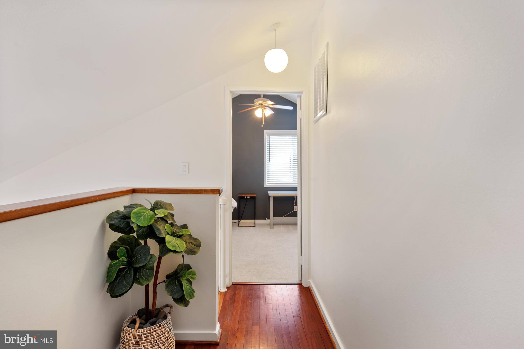 STONEYBROOKE - Residential