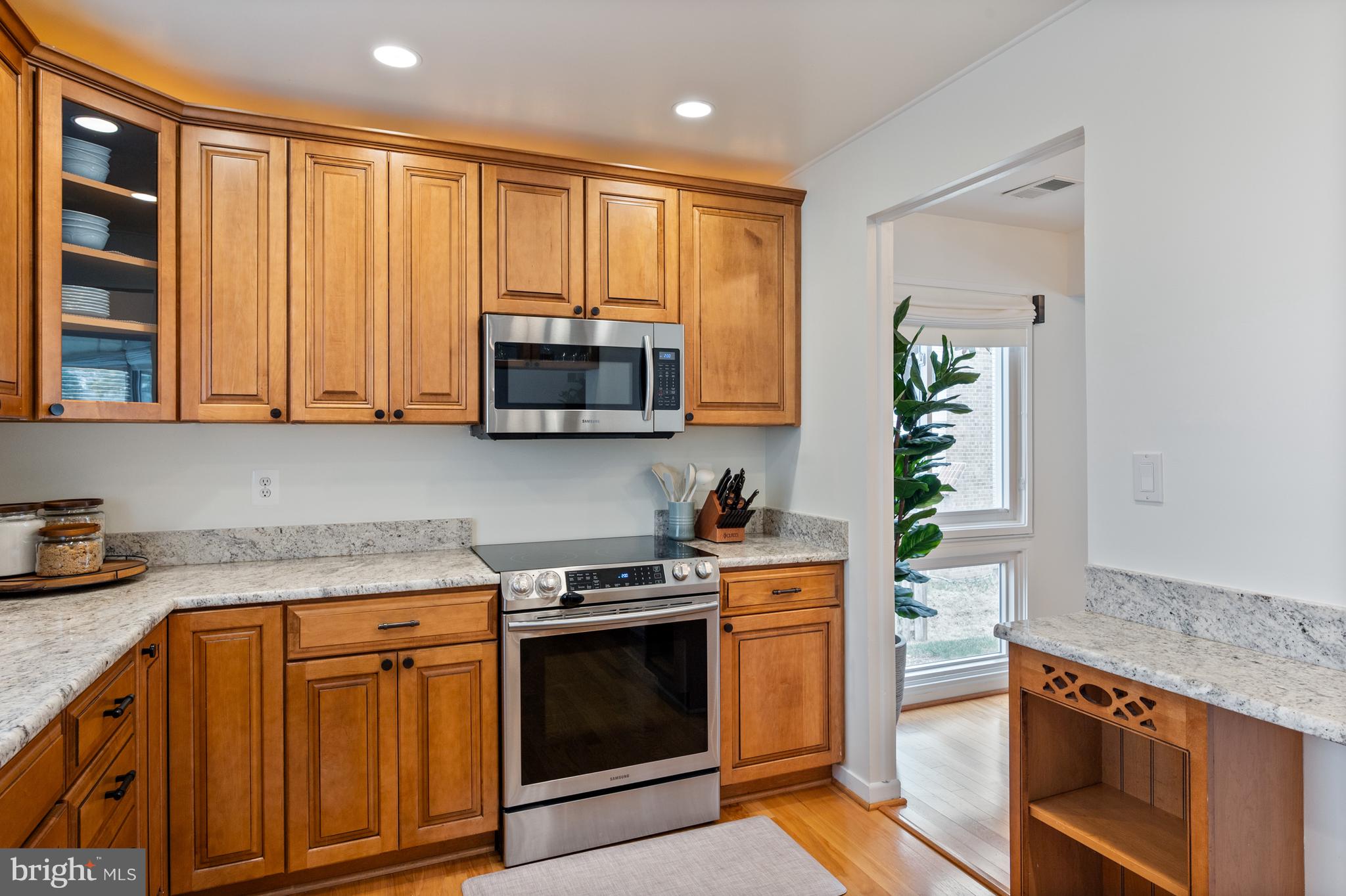 STONEYBROOKE - Residential