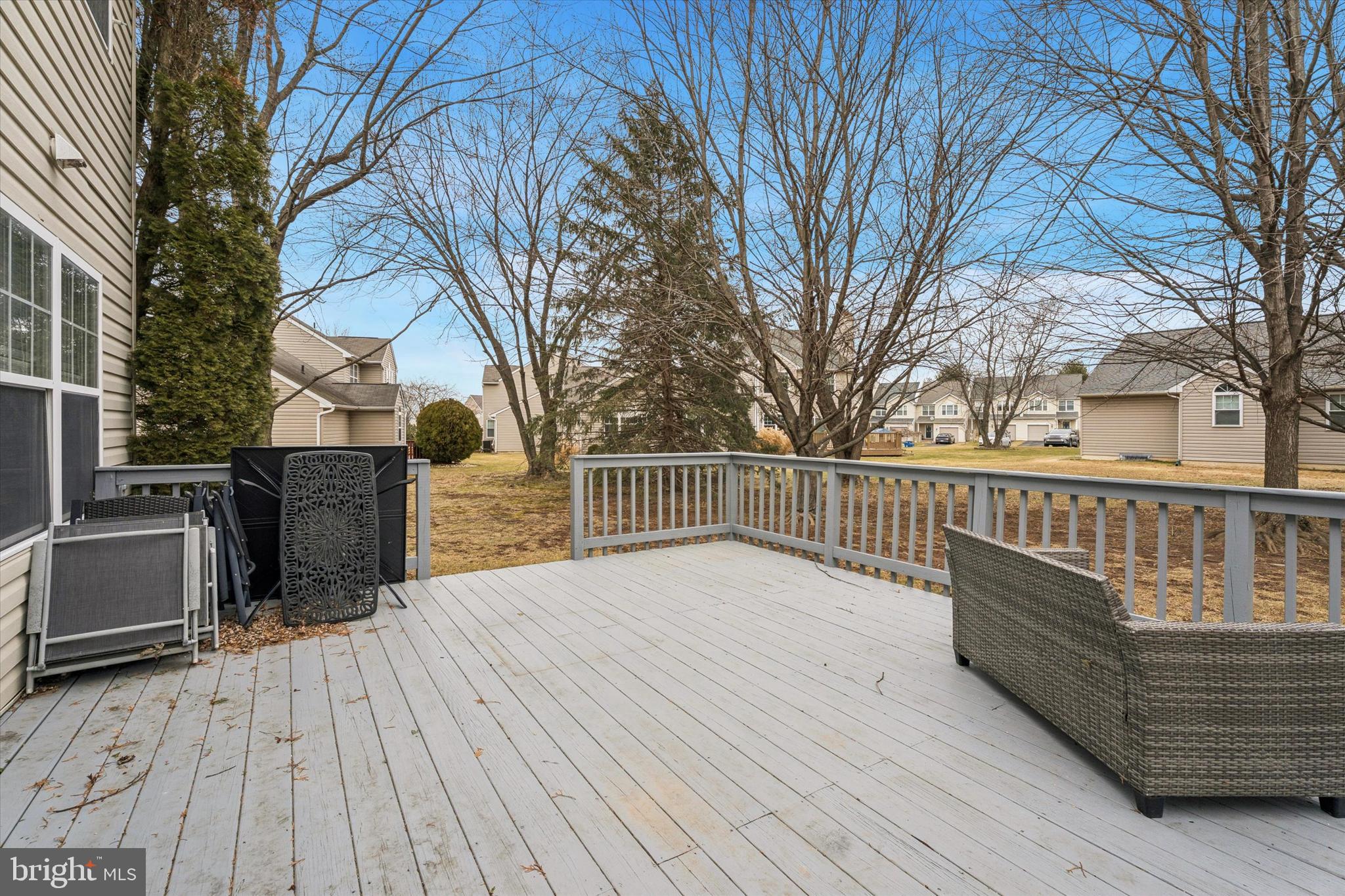 THE HIGHLANDS - Residential