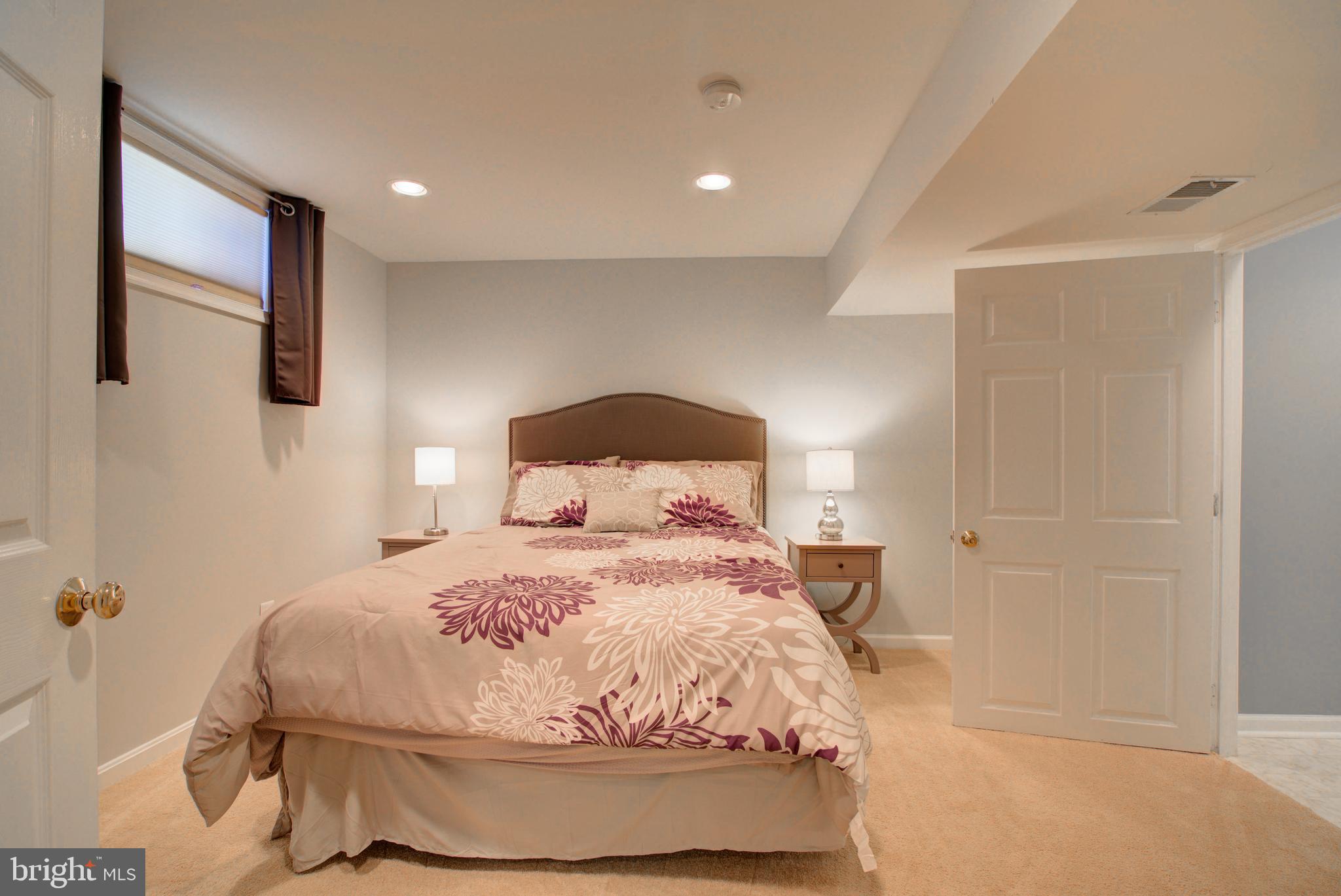 VILLAGES OF PURCELLVILLE - Residential