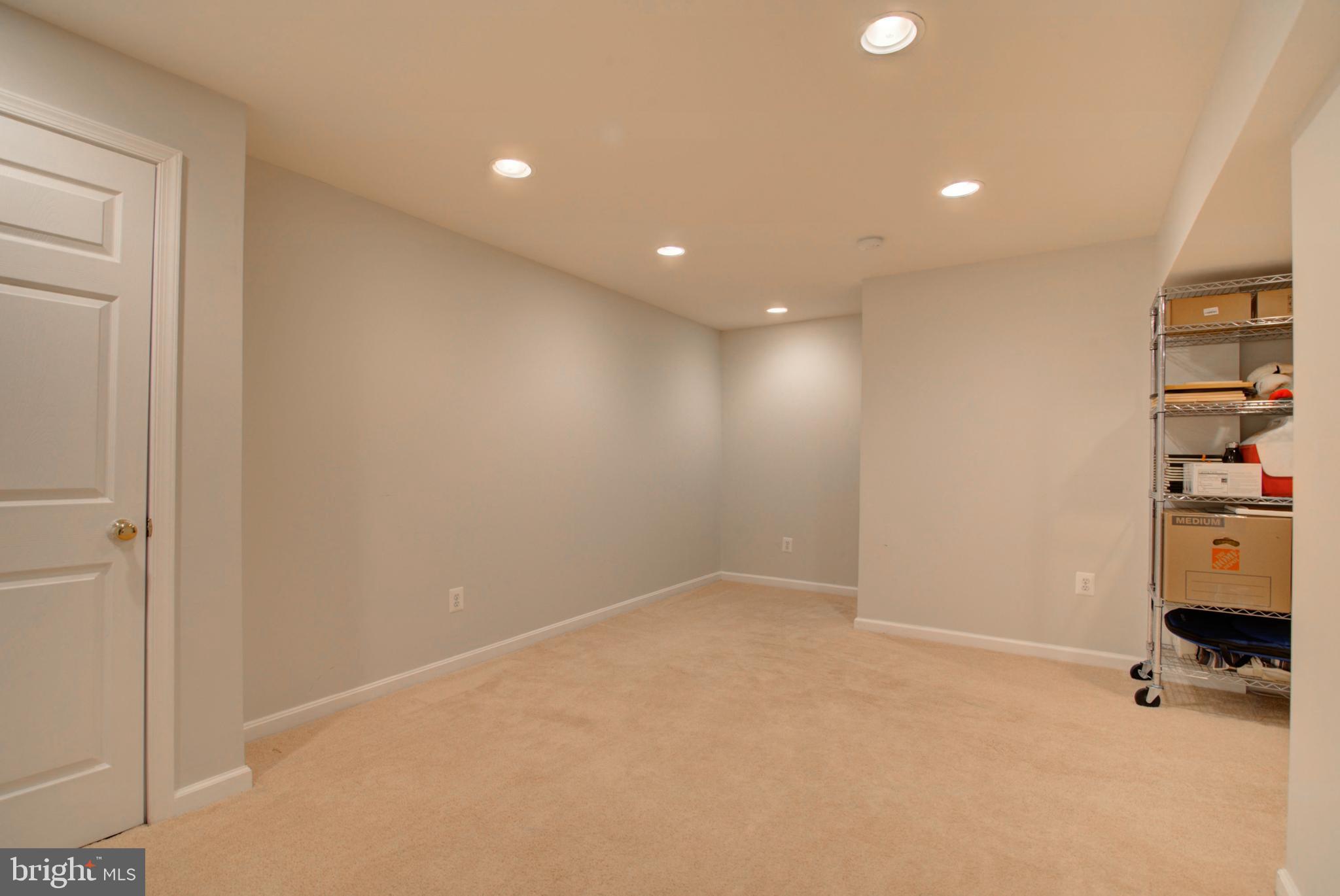 VILLAGES OF PURCELLVILLE - Residential