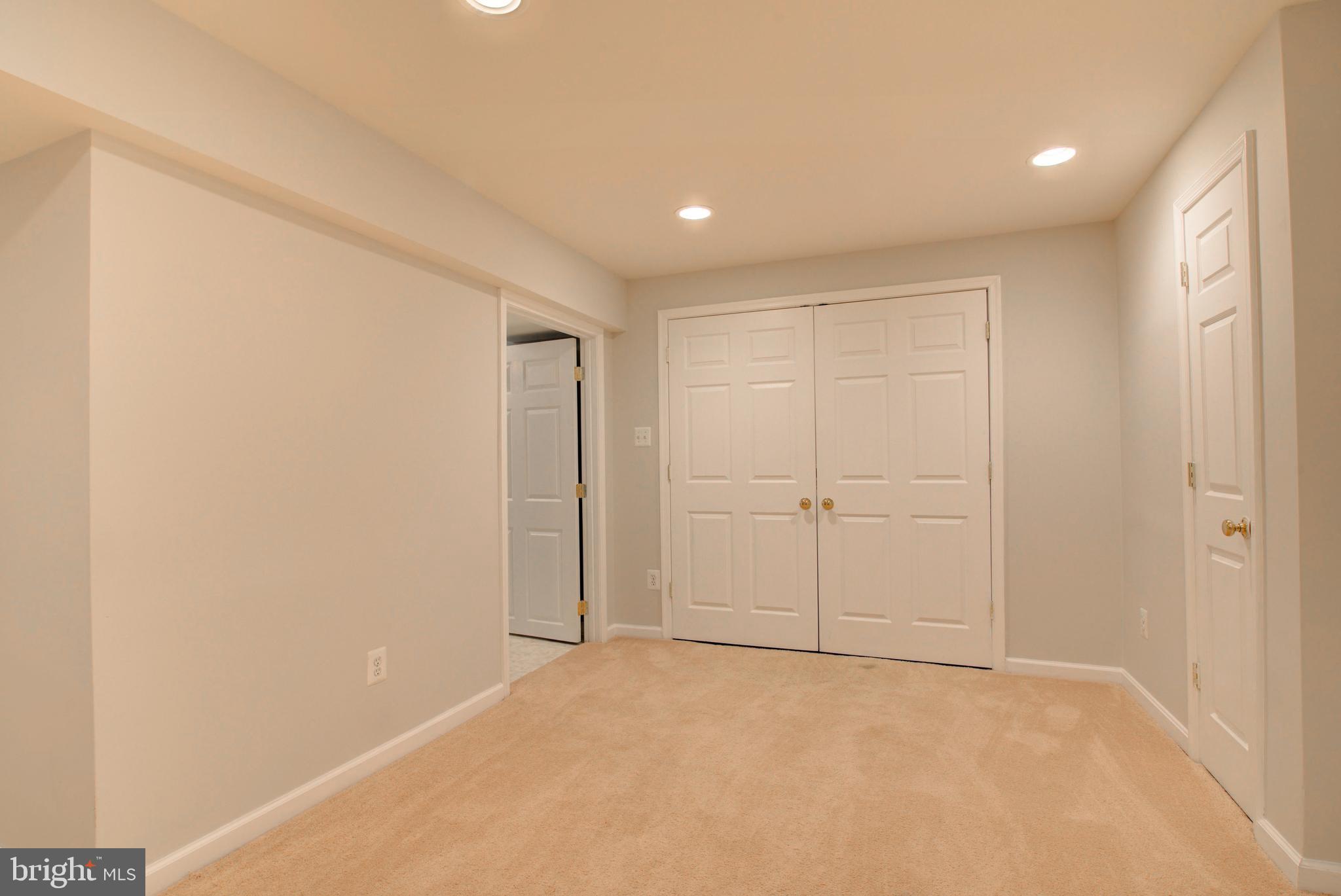 VILLAGES OF PURCELLVILLE - Residential