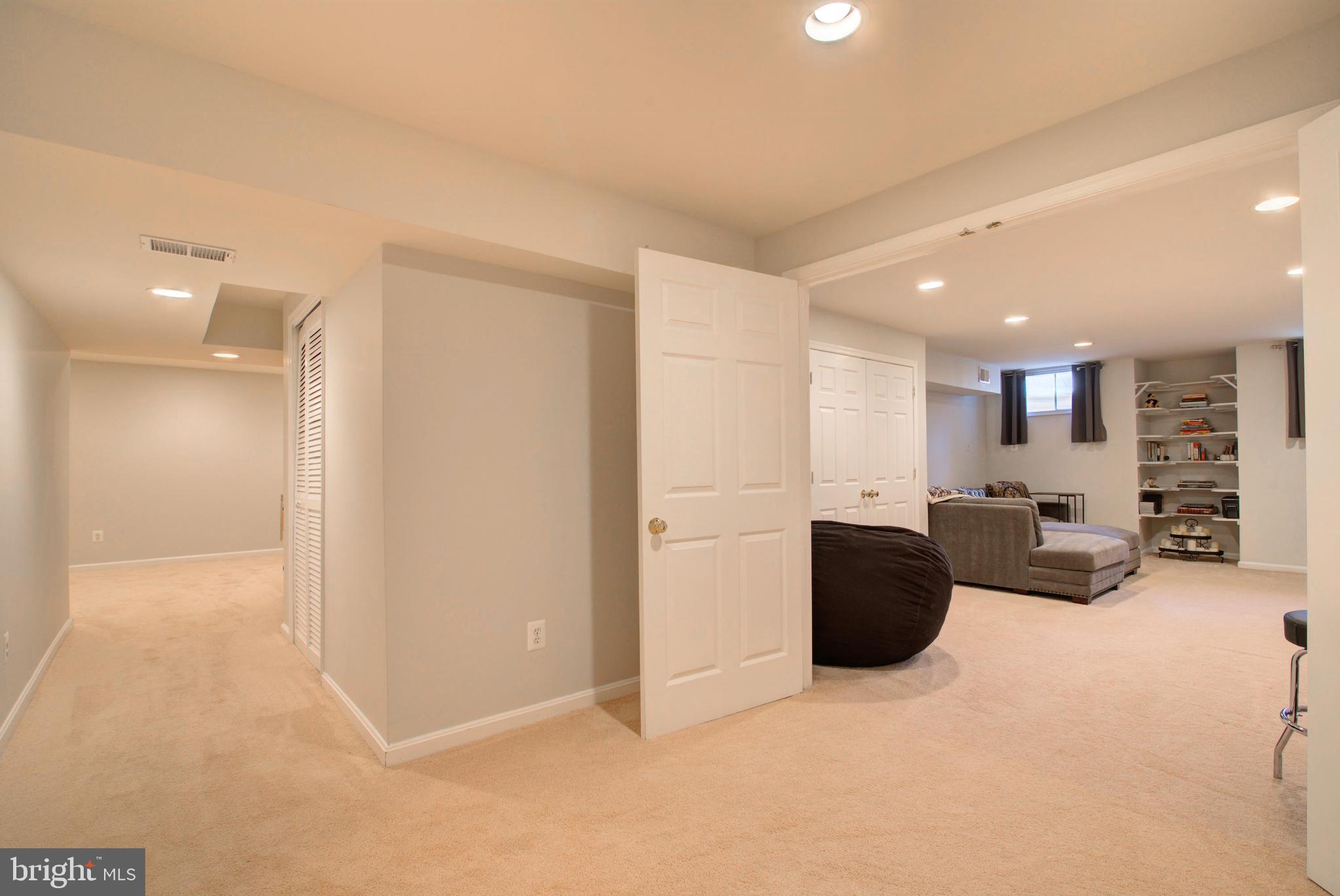 VILLAGES OF PURCELLVILLE - Residential