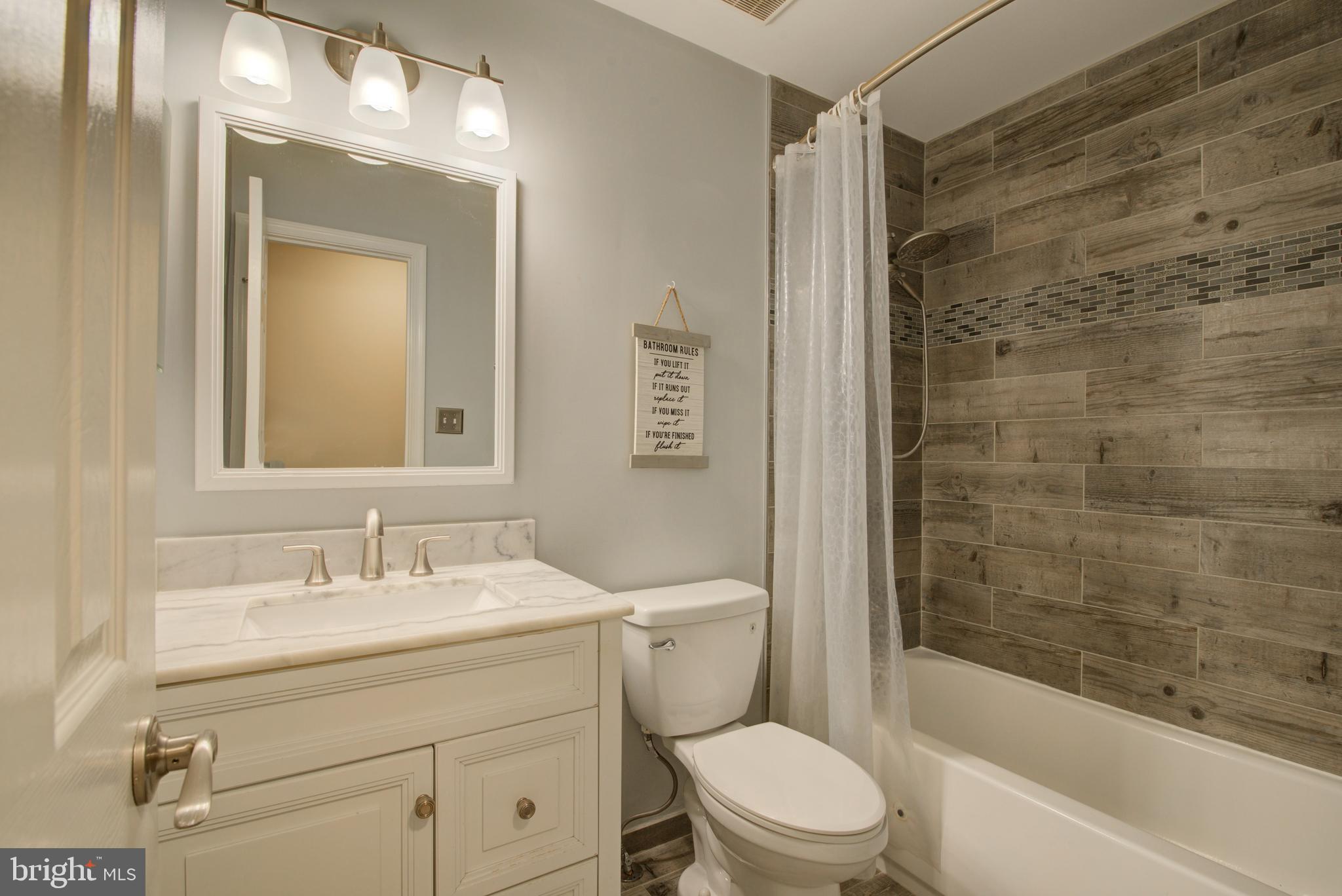 VILLAGES OF PURCELLVILLE - Residential