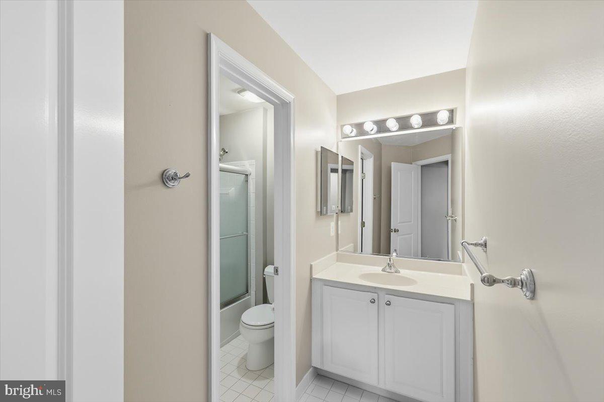 CLARKSBURG TOWN CENTER - Residential Lease