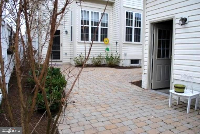 CLARKSBURG TOWN CENTER - Residential Lease