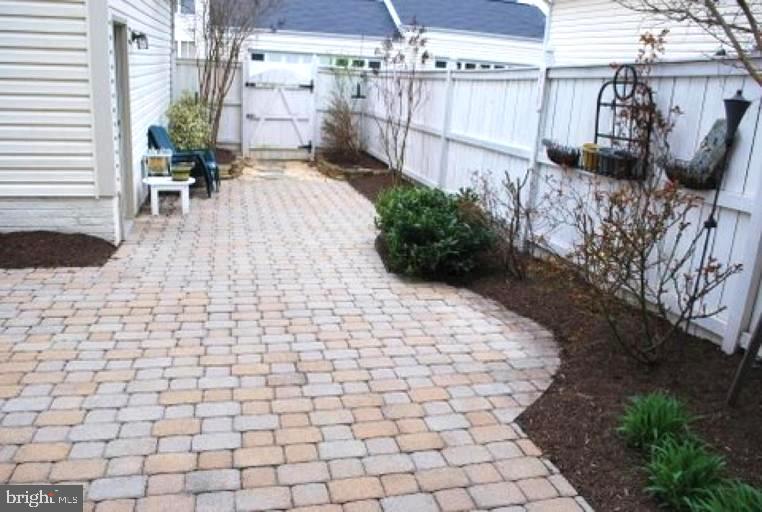 CLARKSBURG TOWN CENTER - Residential Lease