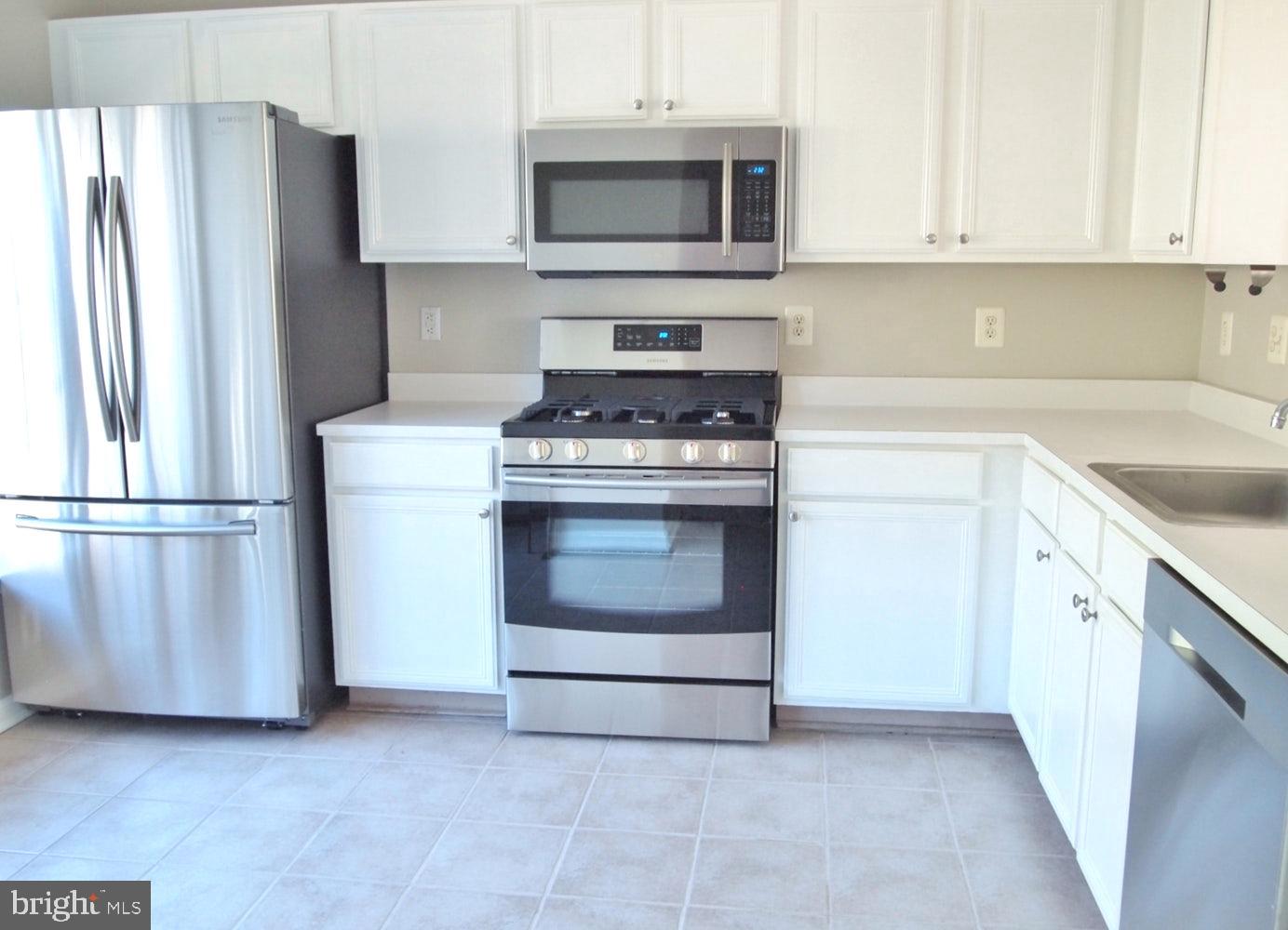 KINGSVIEW RIDGE - Residential Lease