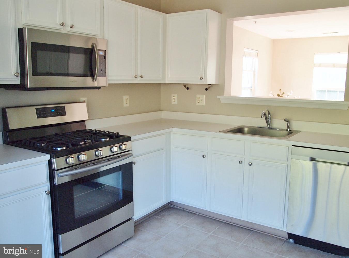 KINGSVIEW RIDGE - Residential Lease