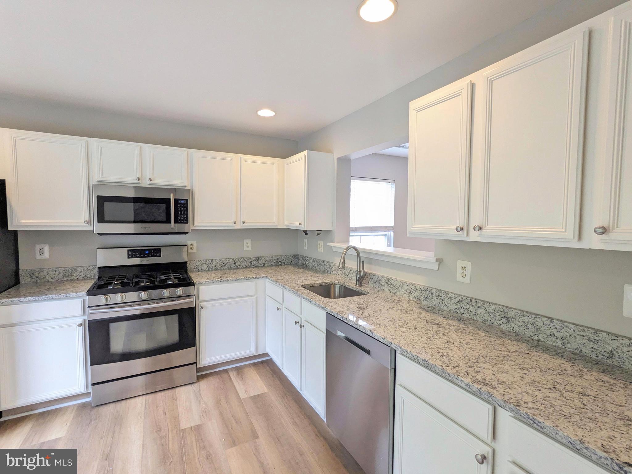 KINGSVIEW RIDGE - Residential Lease