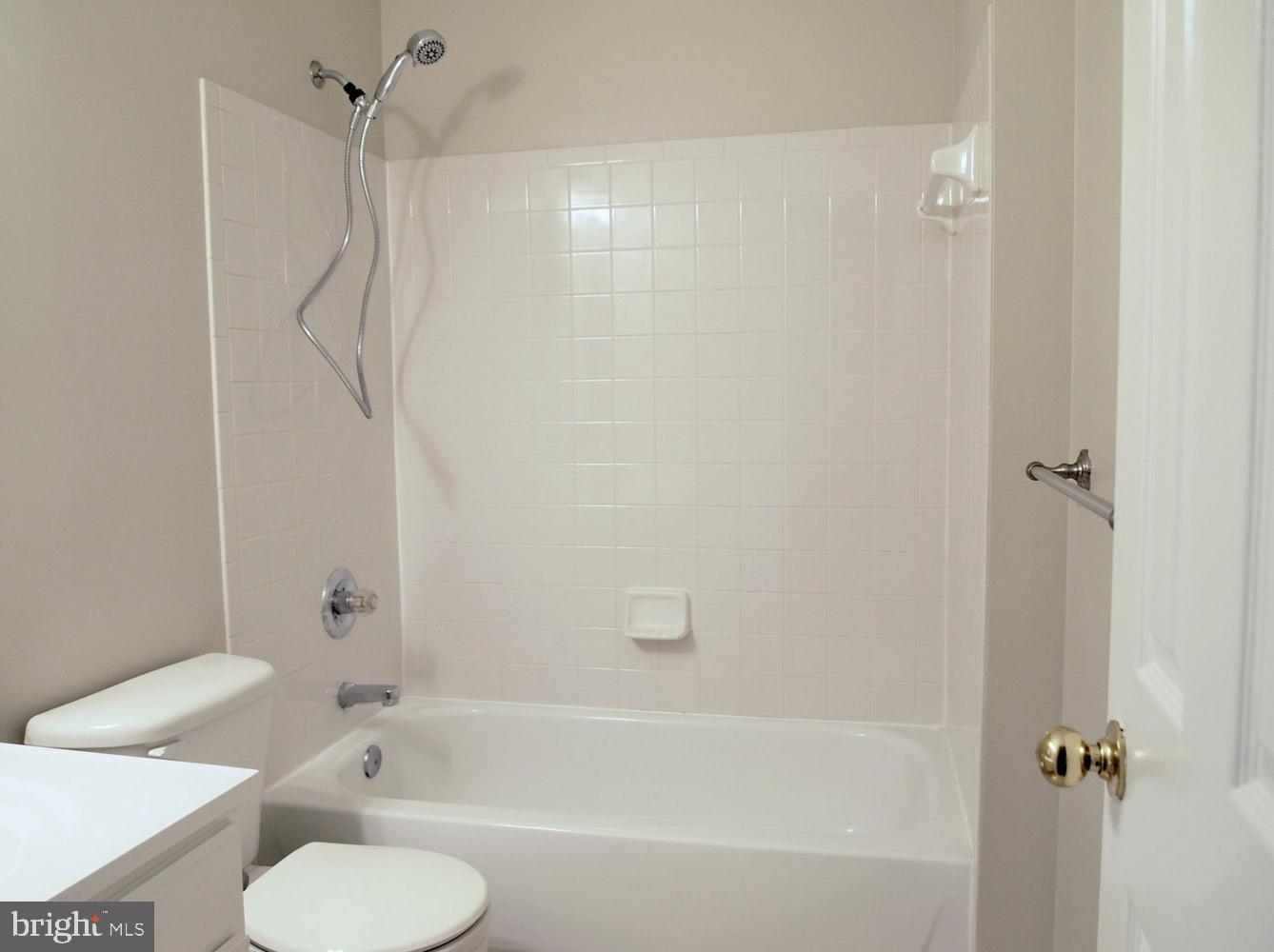 KINGSVIEW RIDGE - Residential Lease