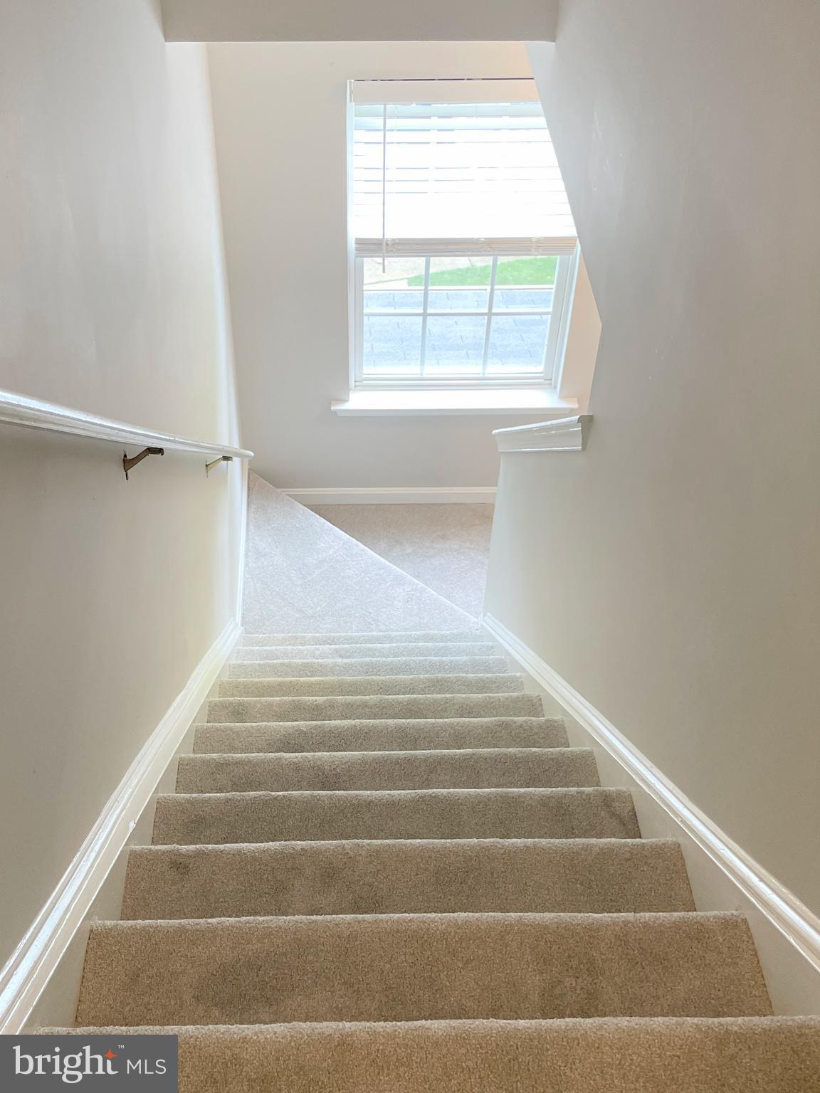 KINGSVIEW RIDGE - Residential Lease