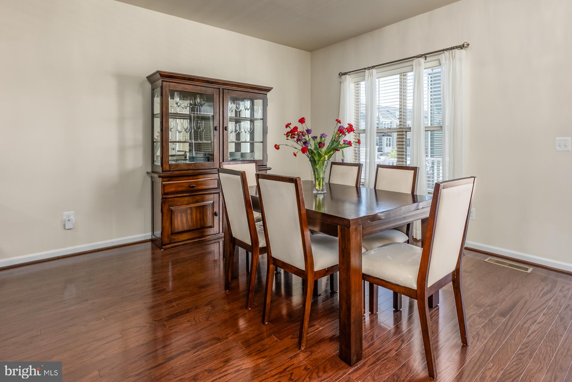 BRADLEY SQUARE - Residential