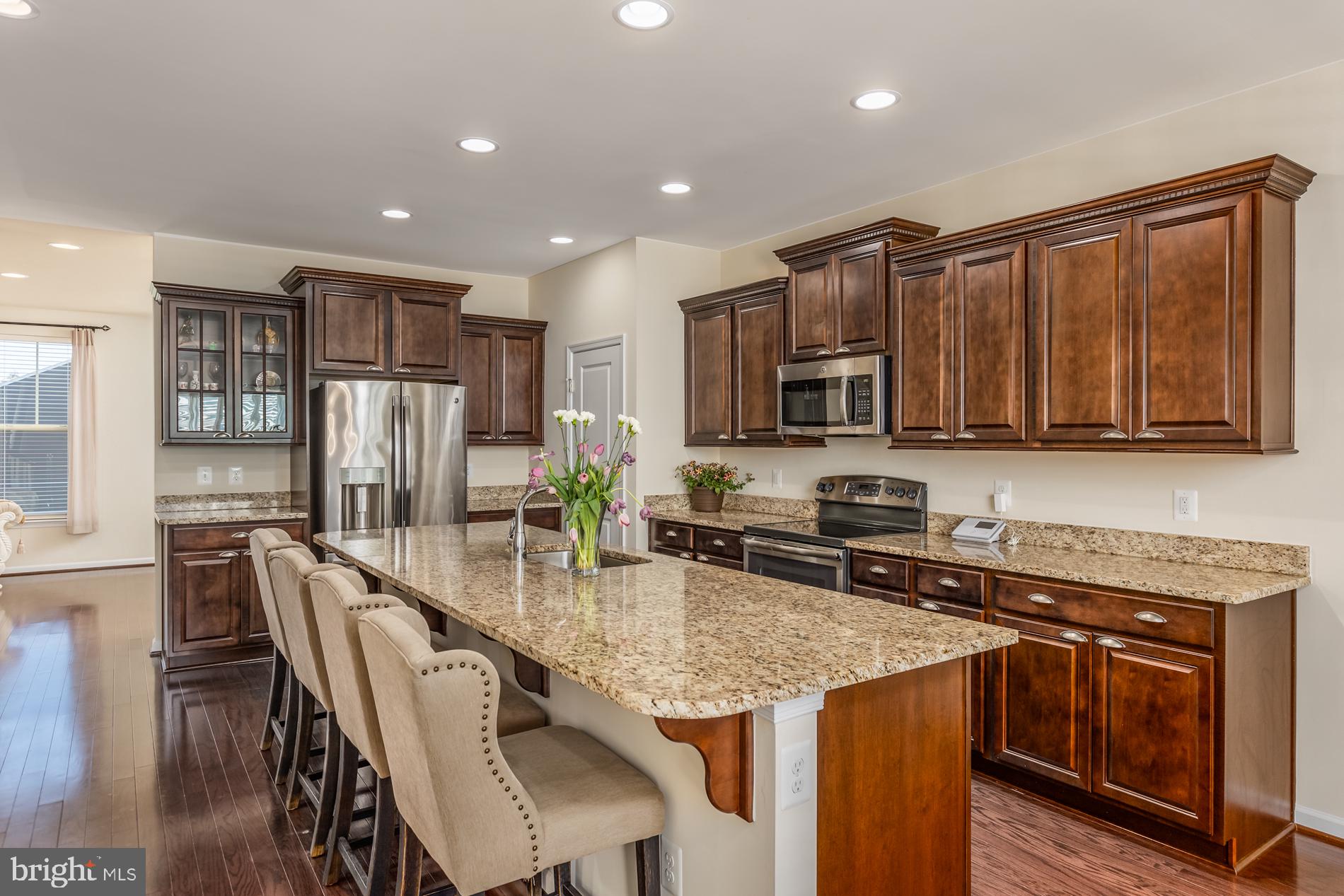 BRADLEY SQUARE - Residential