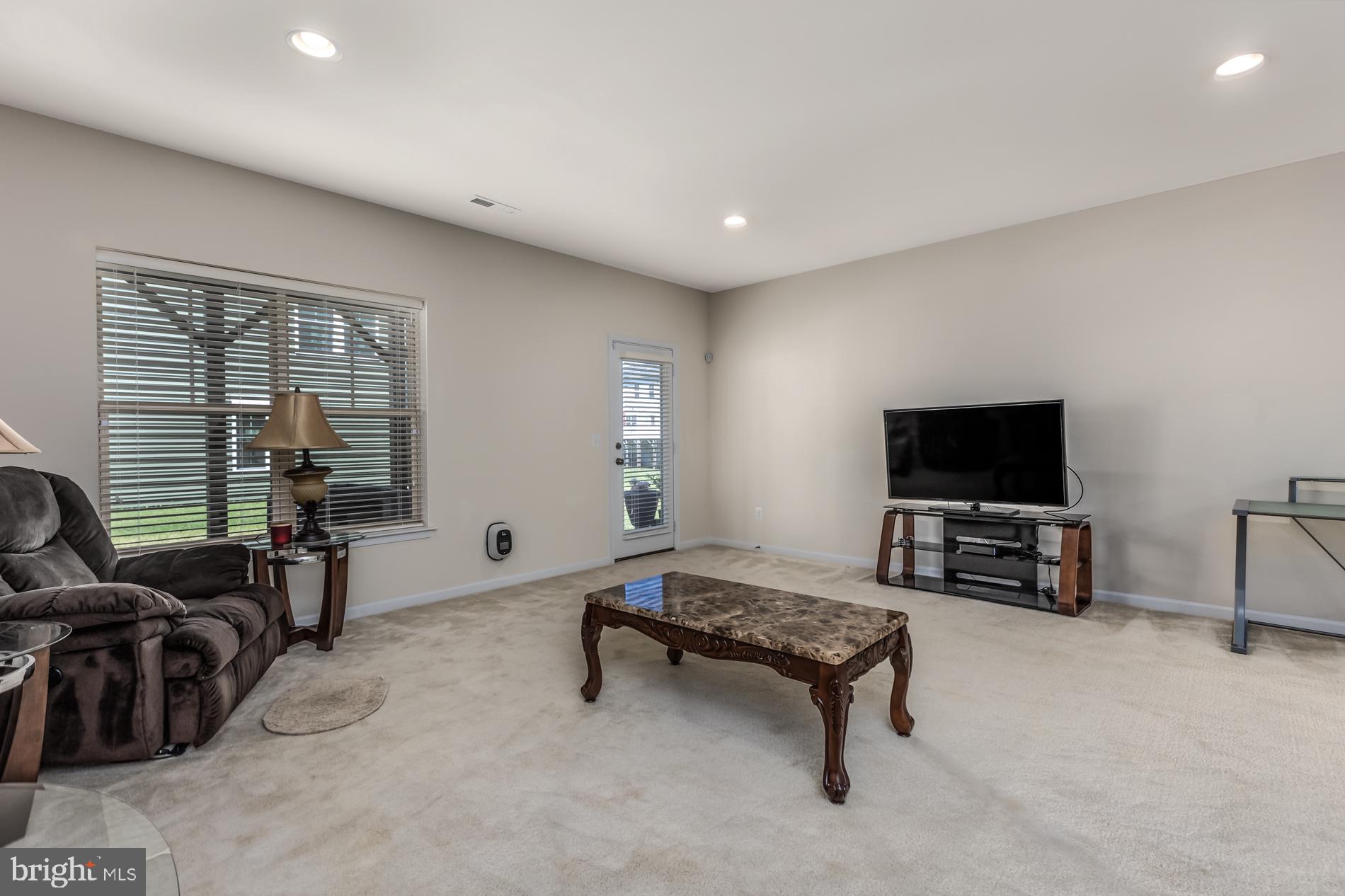 BRADLEY SQUARE - Residential