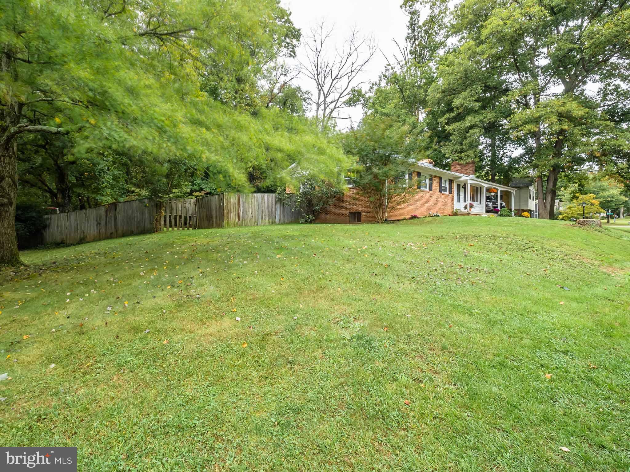 HILLMEADE MANOR - Residential