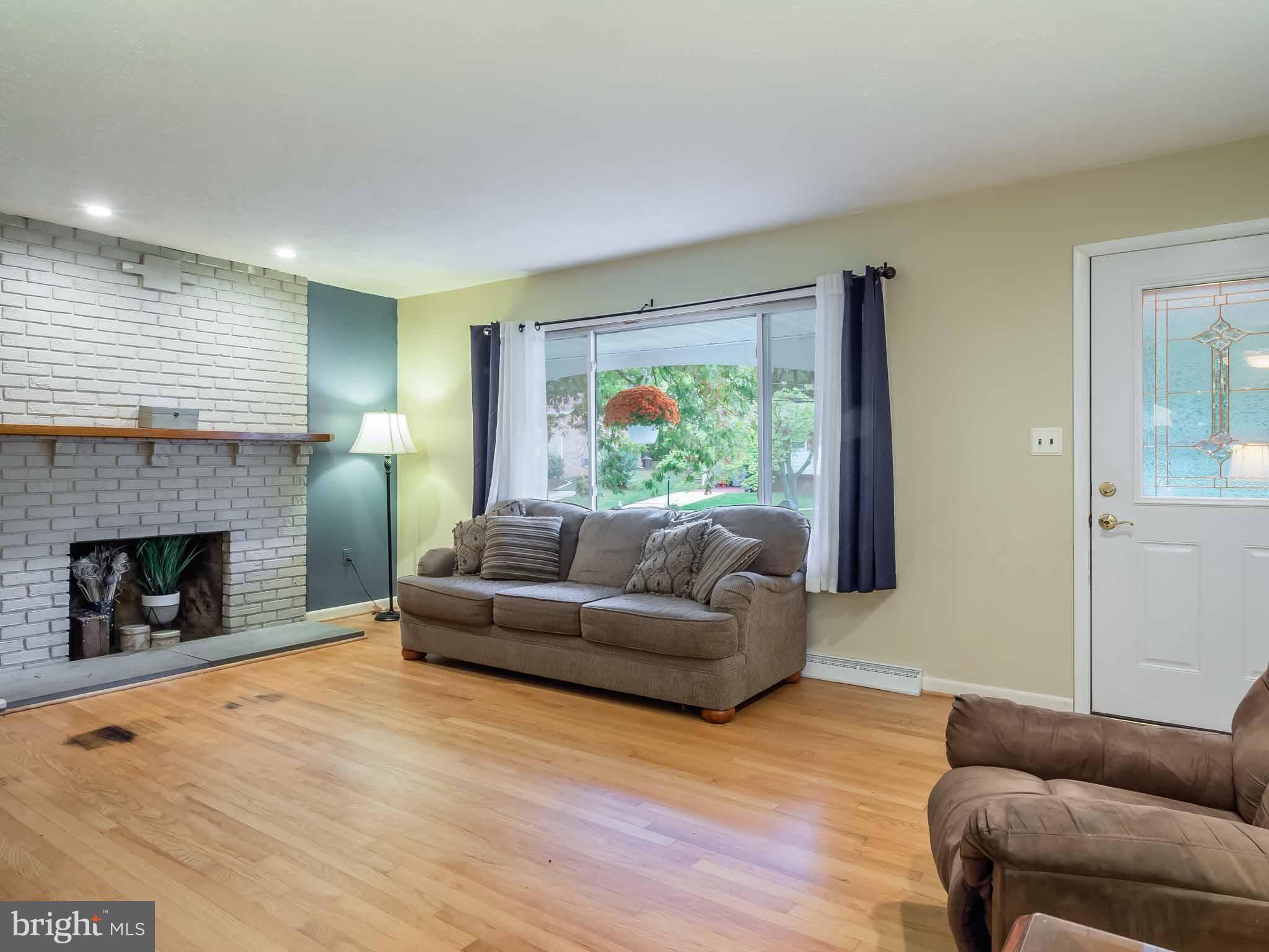 HILLMEADE MANOR - Residential