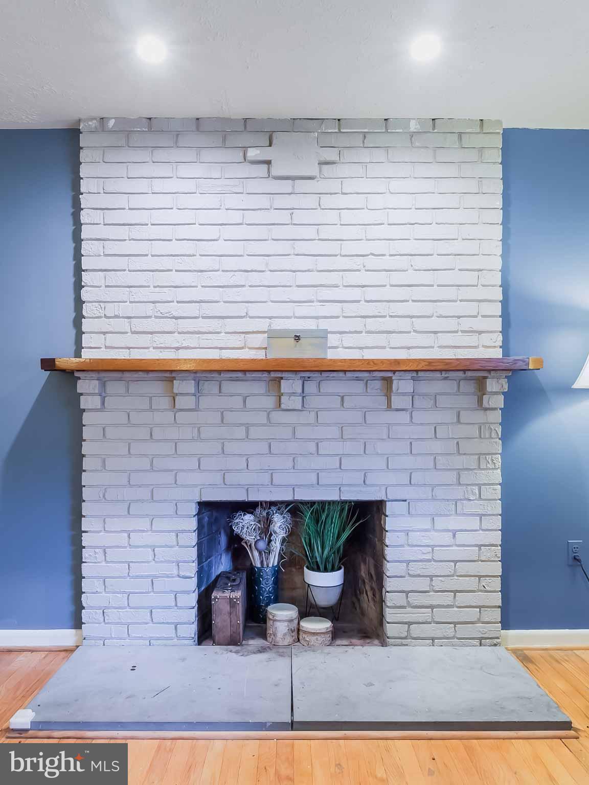 HILLMEADE MANOR - Residential