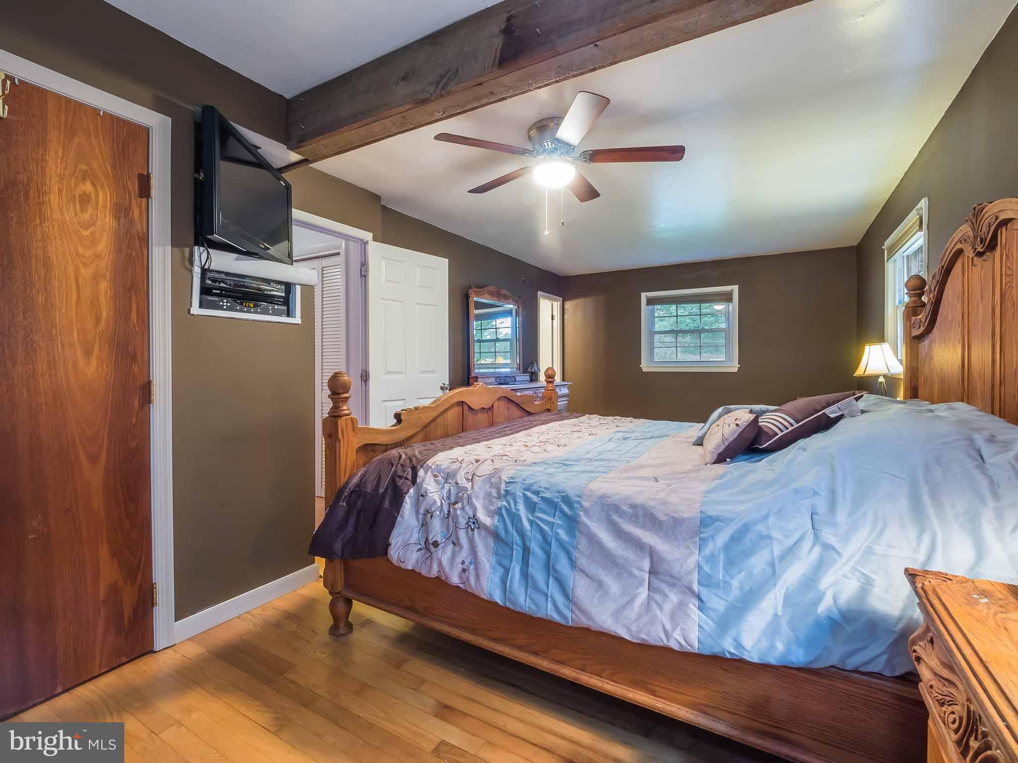 HILLMEADE MANOR - Residential