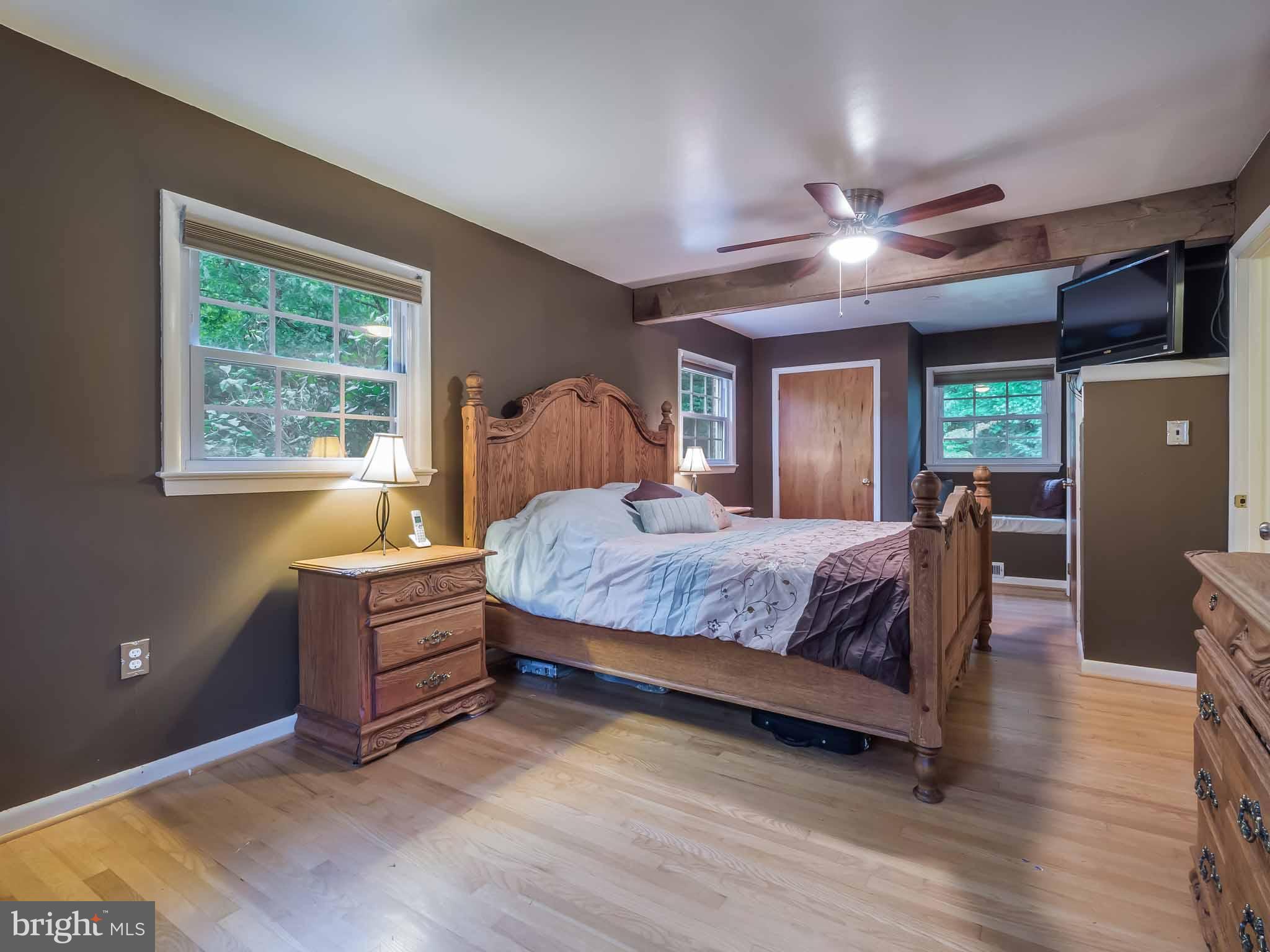 HILLMEADE MANOR - Residential