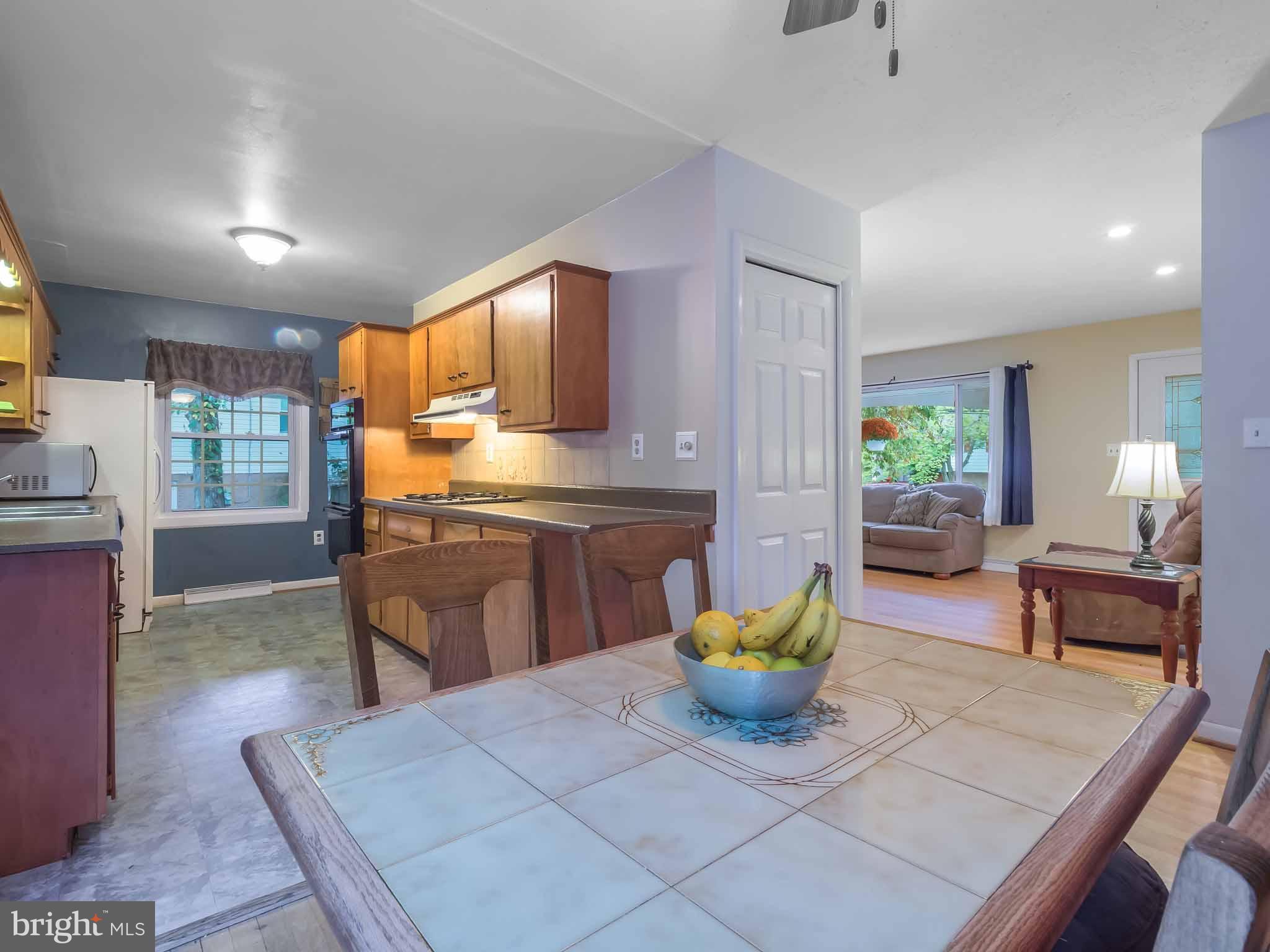 HILLMEADE MANOR - Residential