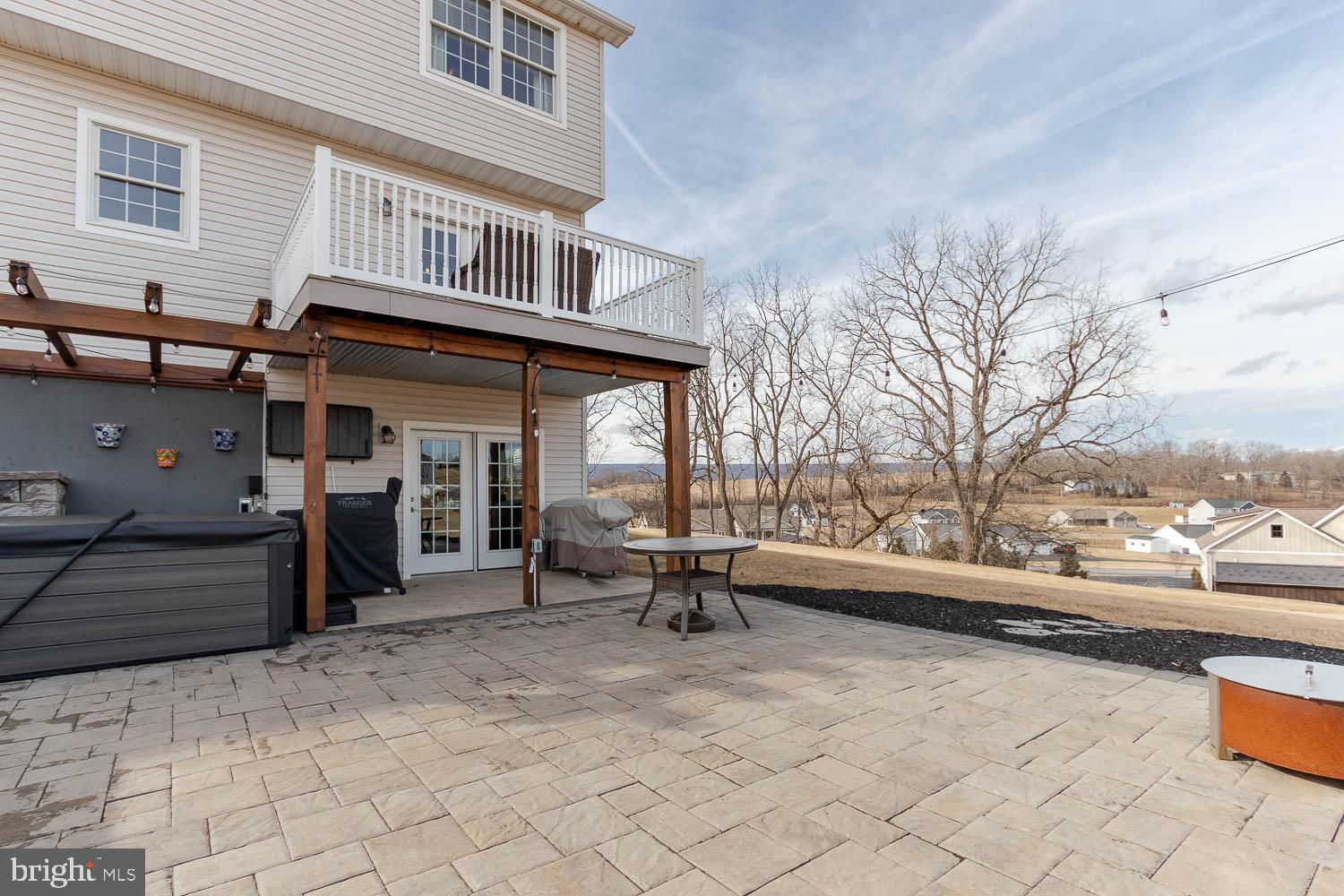 SINKING CREEK - Residential