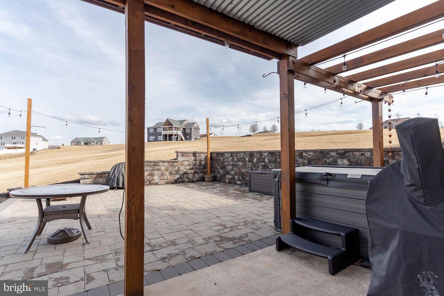 SINKING CREEK - Residential