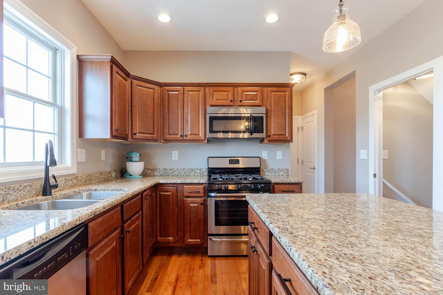 SINKING CREEK - Residential