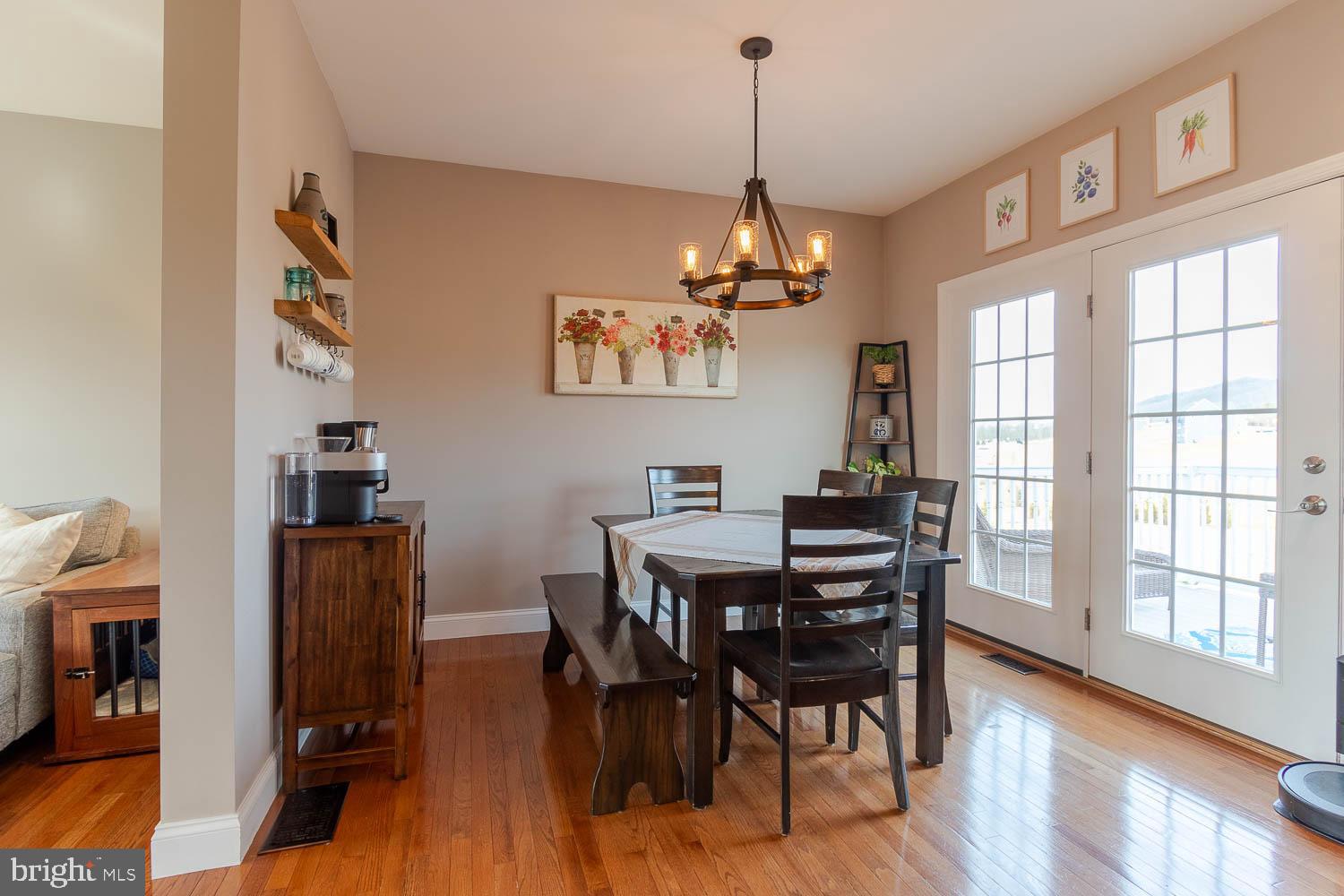 SINKING CREEK - Residential